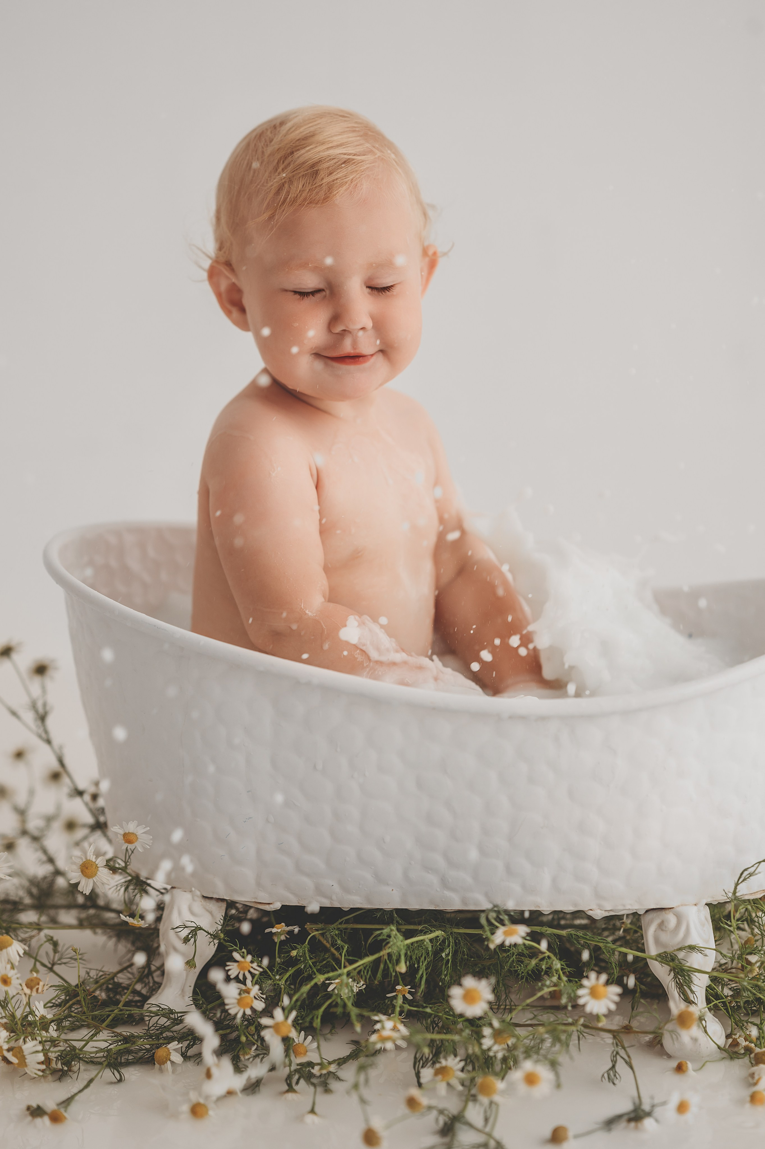Молочные ванночки. Детский и семейный фотограф Ирина Гладких