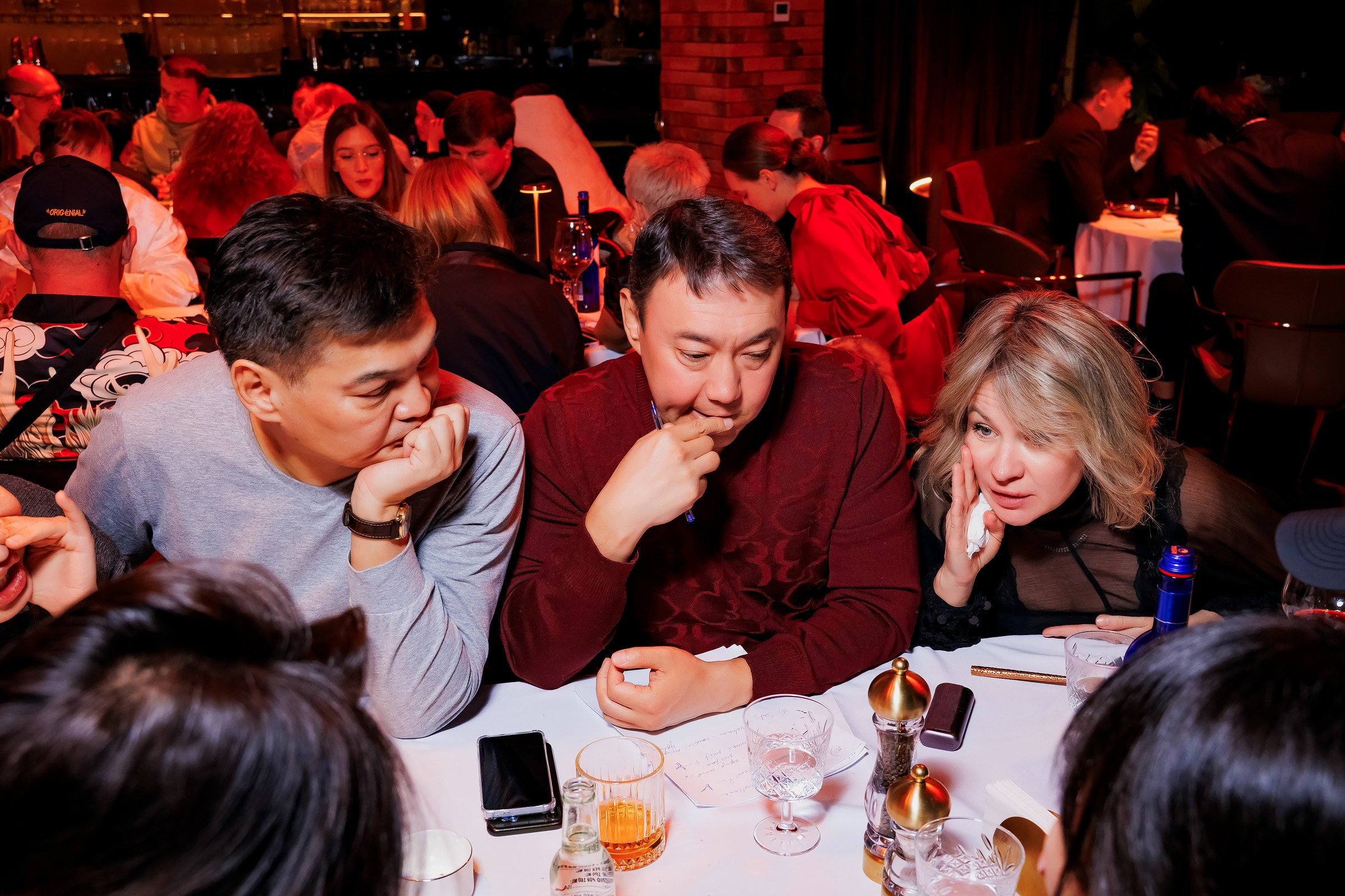Вокруг Света за 60 Секунд-Sunset Meat Restaurant. Репортажный фотограф в Алматы Каюпов Сержан
