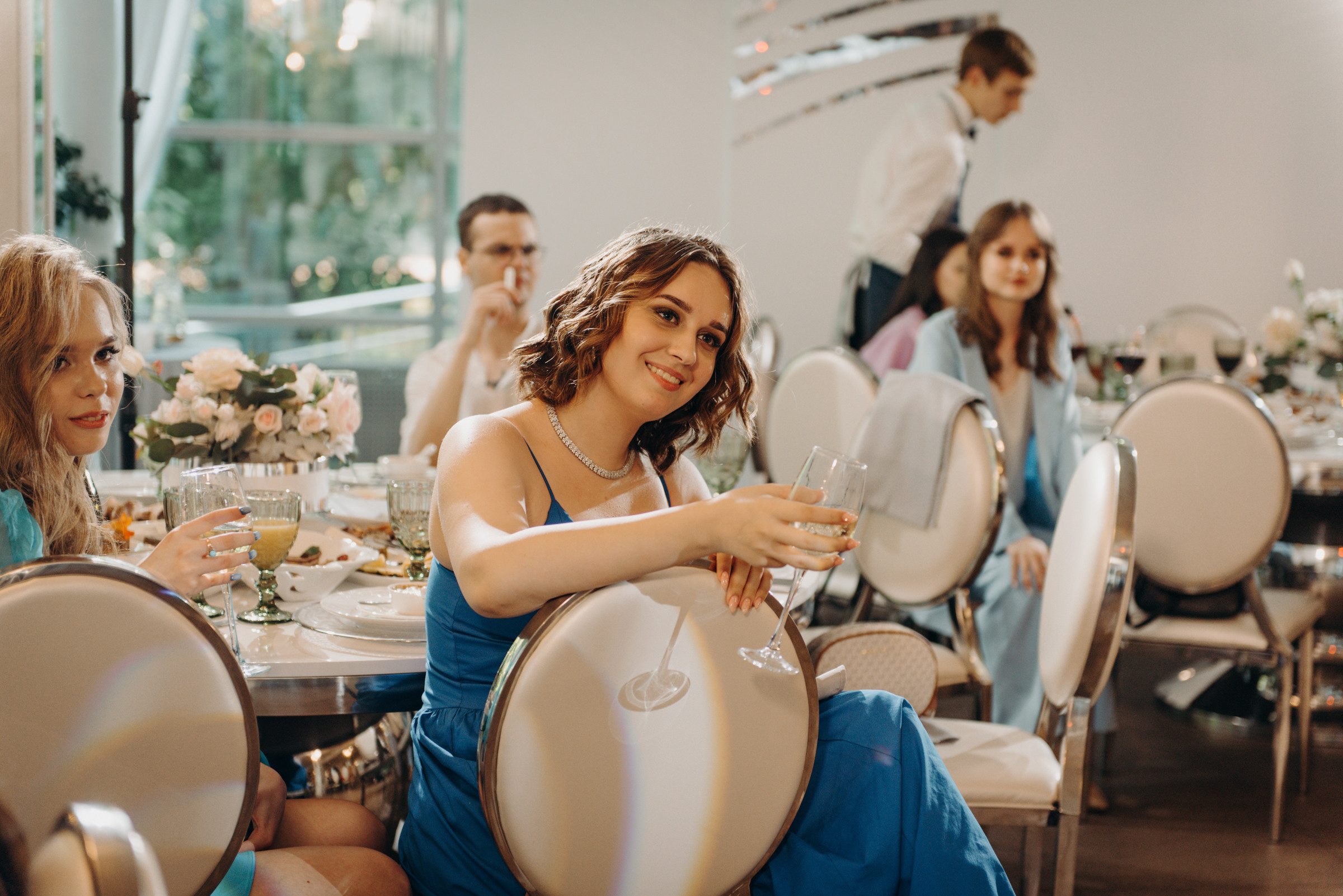 фотограф на выпускной, фотосъёмка выпускного в ресторане Vinity