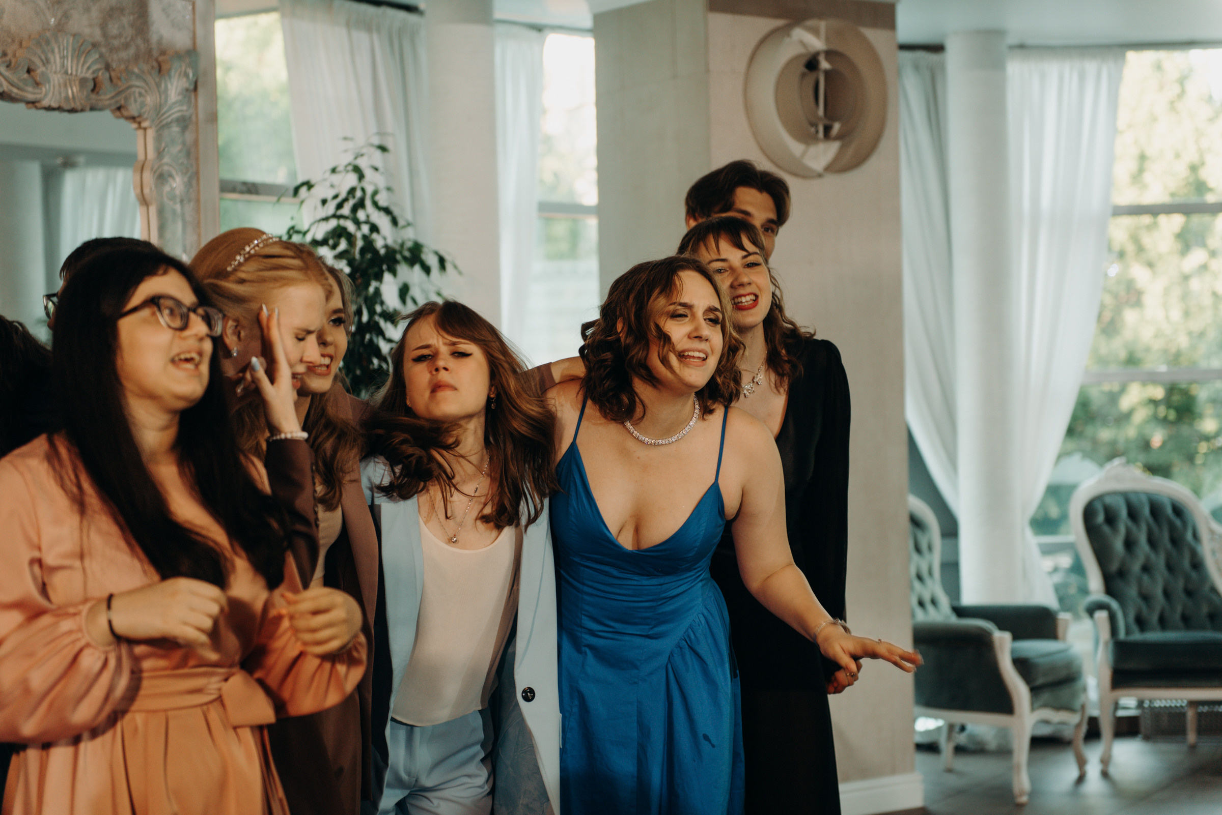 фотограф на выпускной, фотосъёмка выпускного в ресторане Vinity