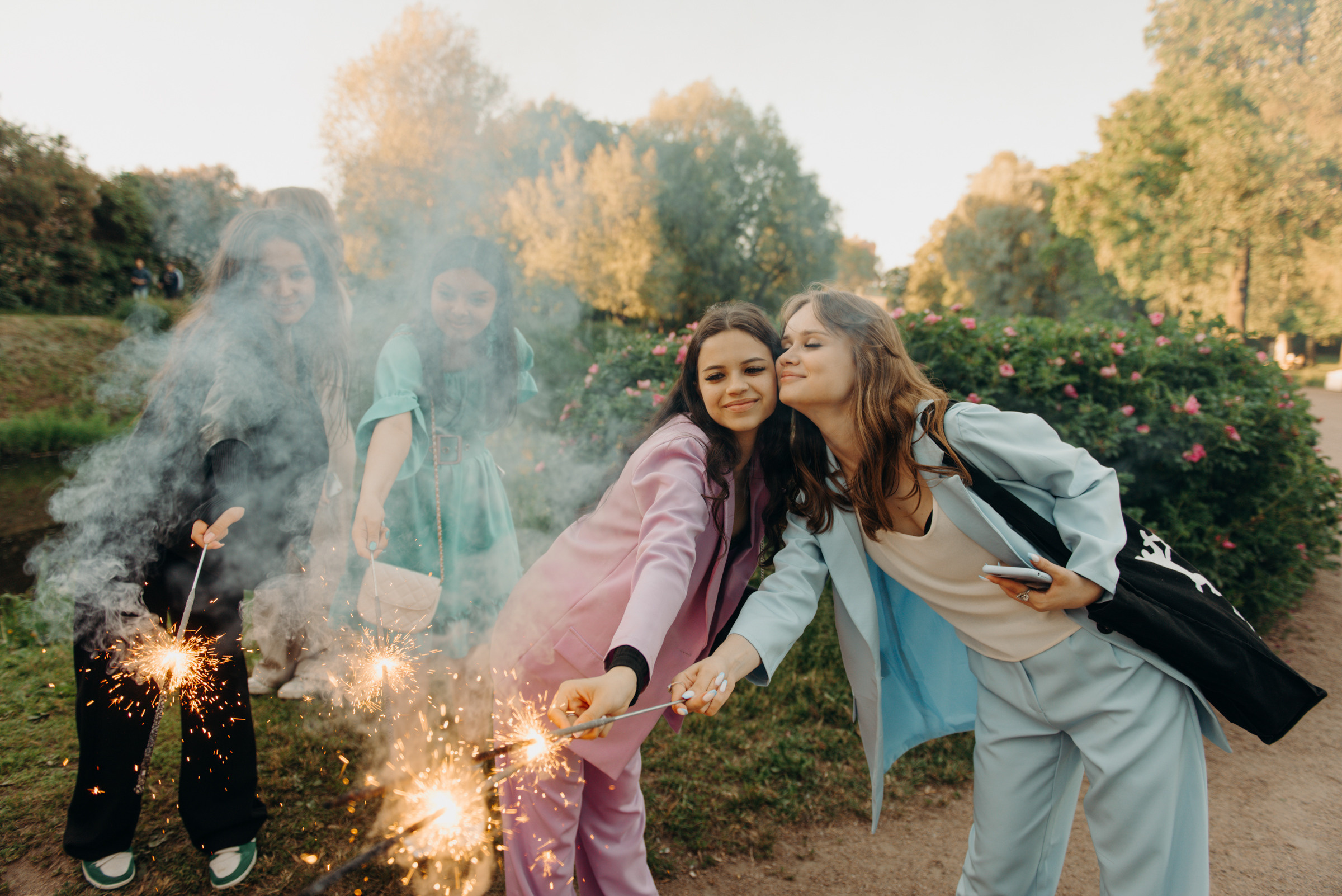фотограф на выпускной, фотосъёмка выпускного в ресторане Vinity
