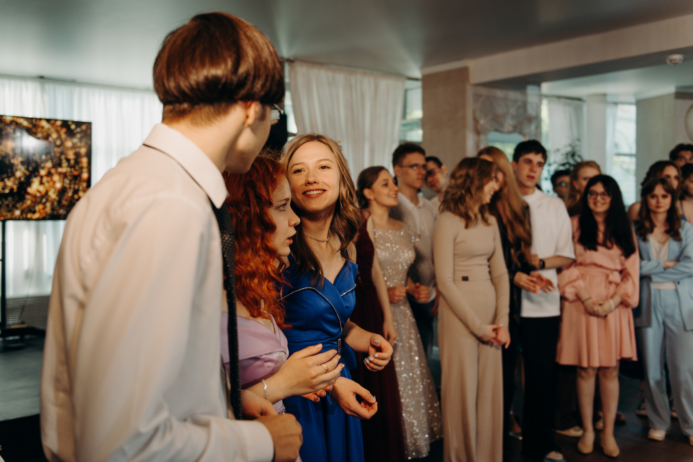 фотограф на выпускной, фотосъёмка выпускного в ресторане Vinity