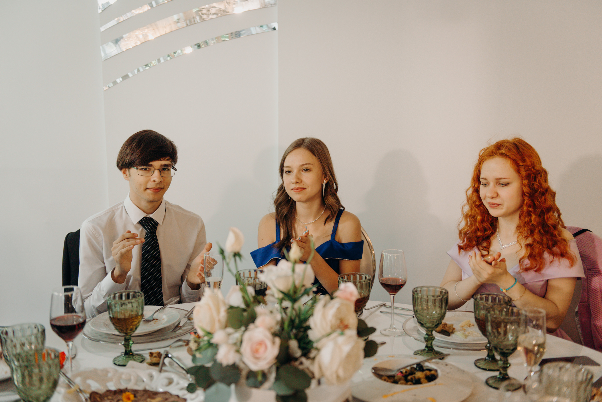 фотограф на выпускной, фотосъёмка выпускного в ресторане Vinity