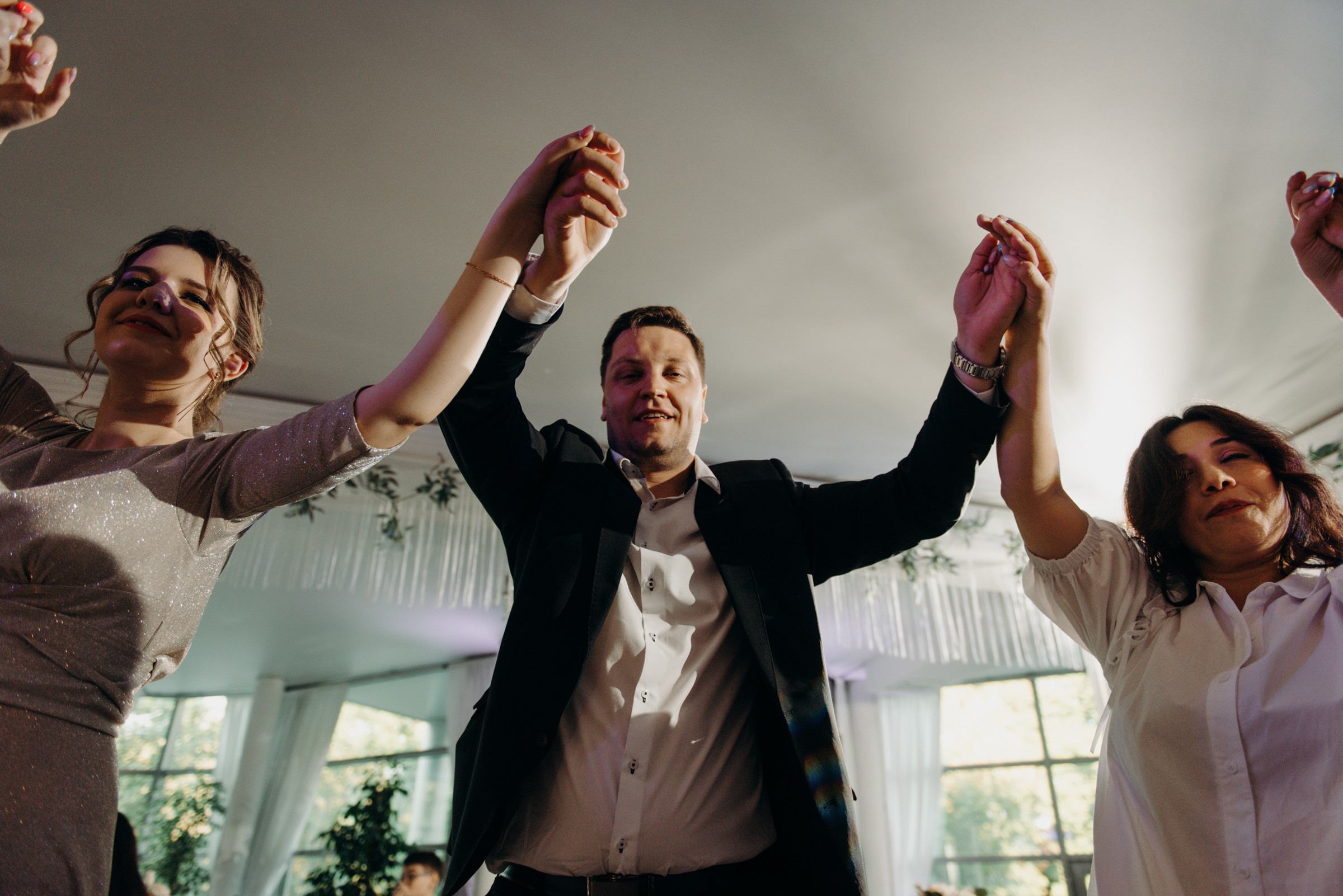 фотограф на выпускной, фотосъёмка выпускного в ресторане Vinity