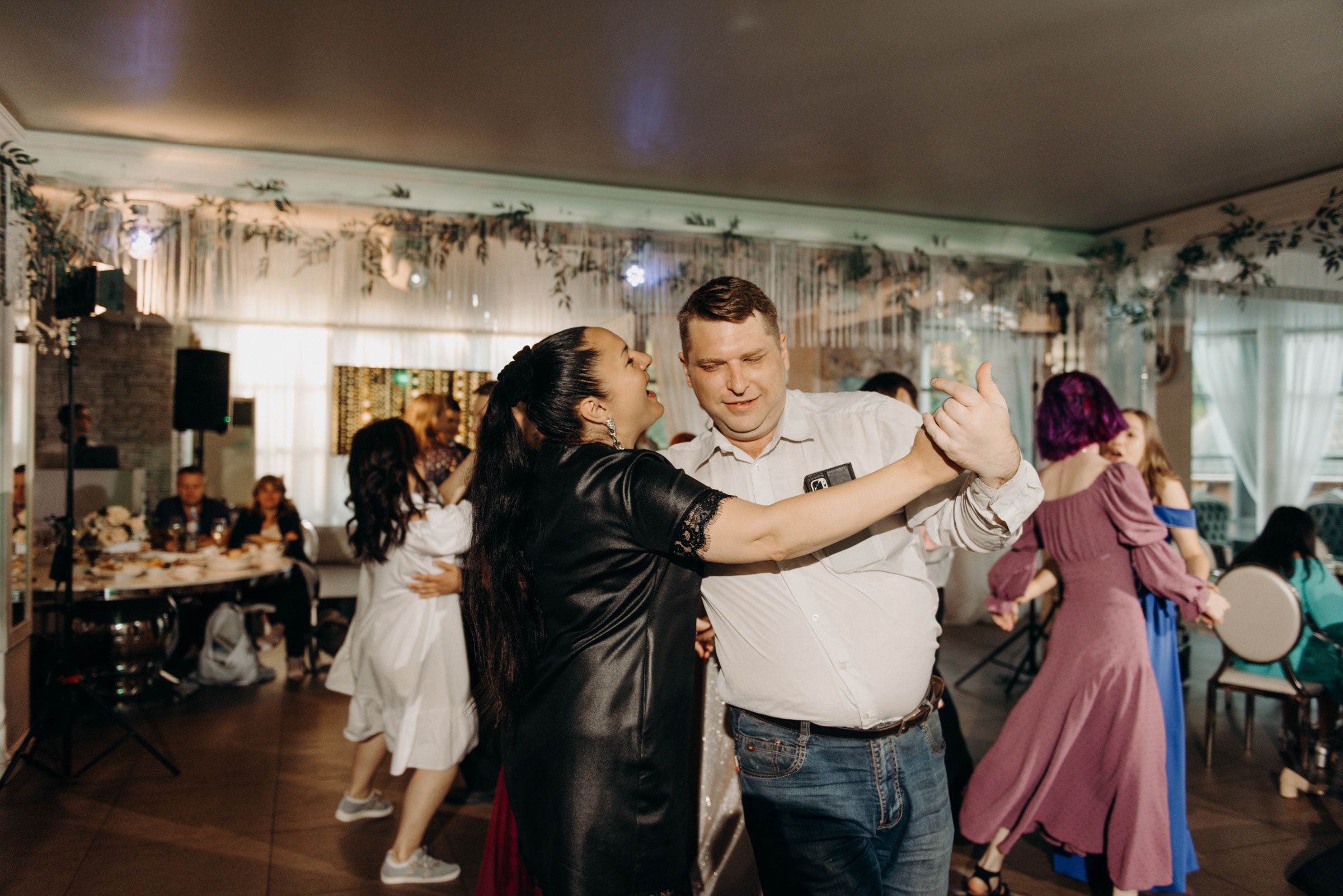 фотограф на выпускной, фотосъёмка выпускного в ресторане Vinity