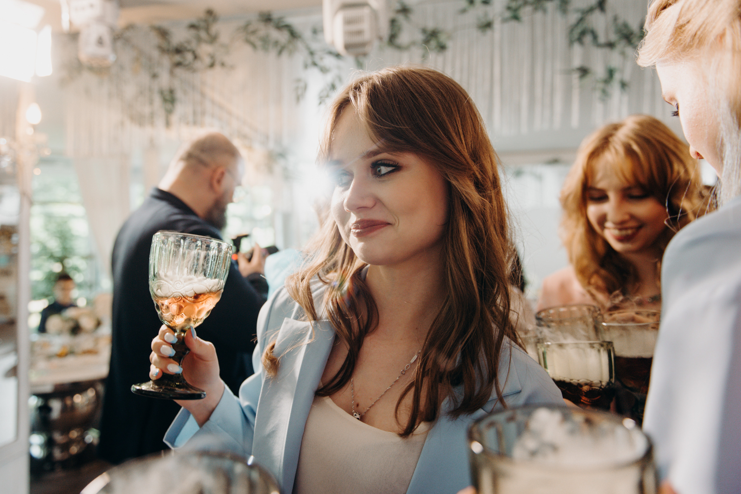 фотограф на выпускной, фотосъёмка выпускного в ресторане Vinity