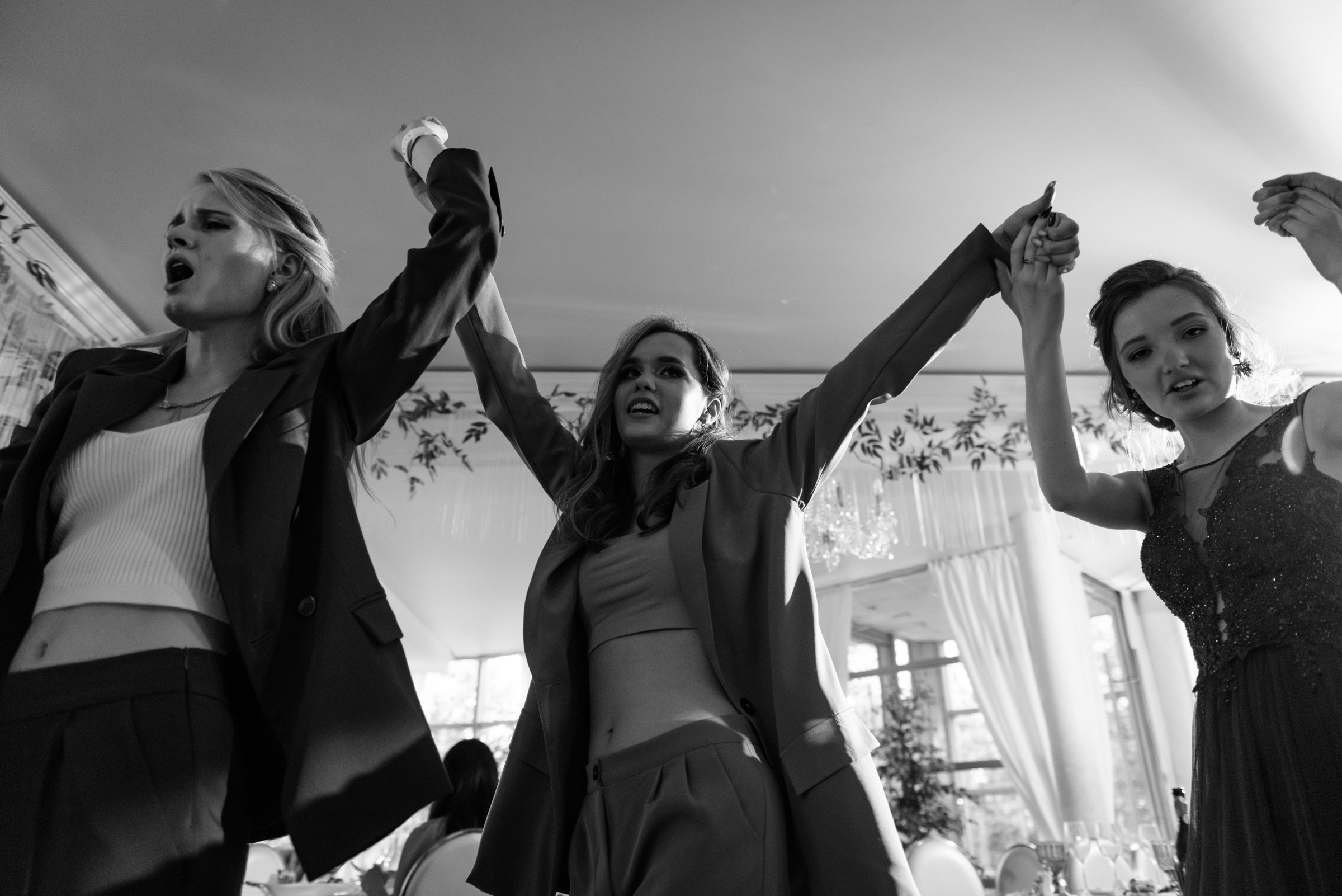 фотограф на выпускной, фотосъёмка выпускного в ресторане Vinity