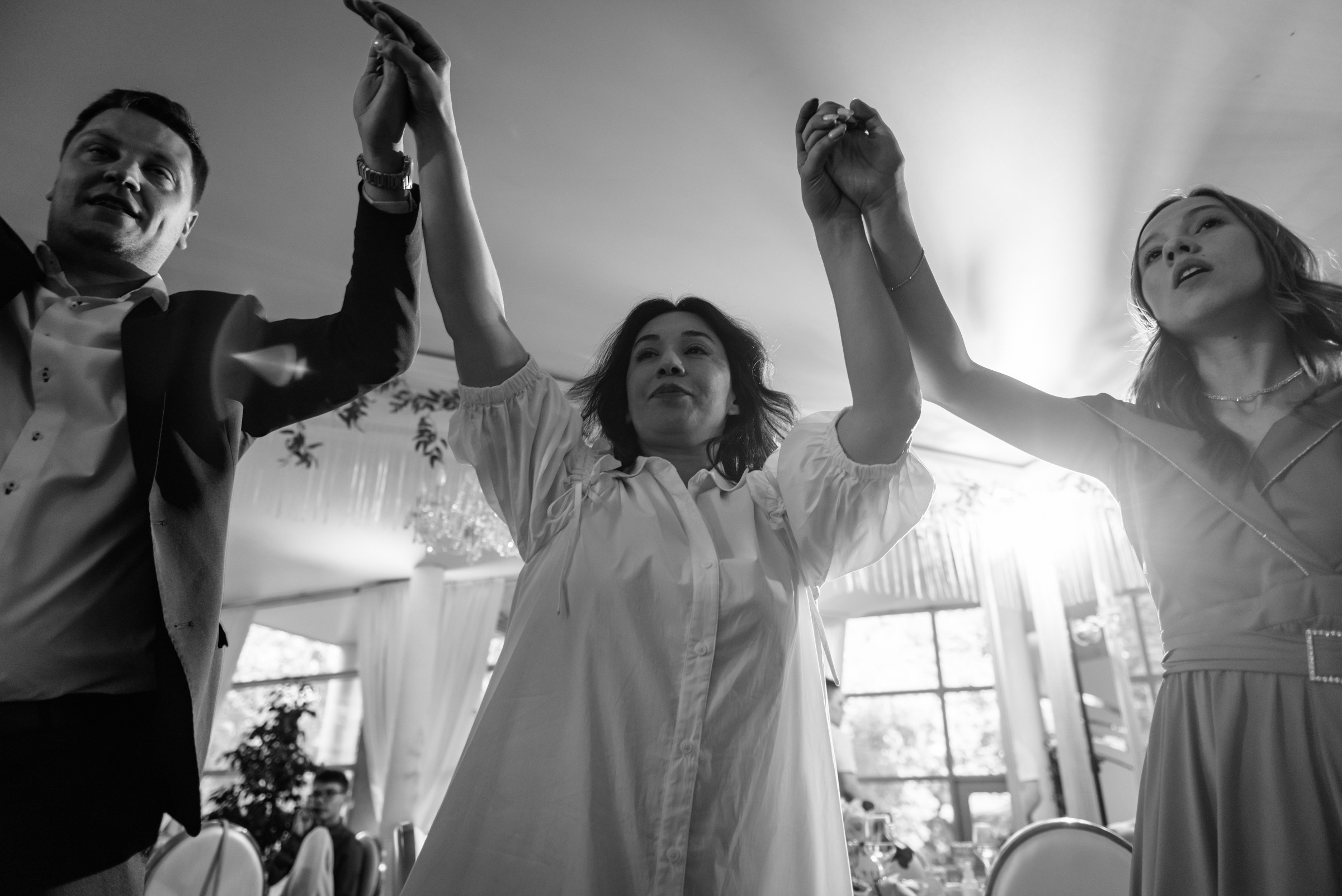 фотограф на выпускной, фотосъёмка выпускного в ресторане Vinity