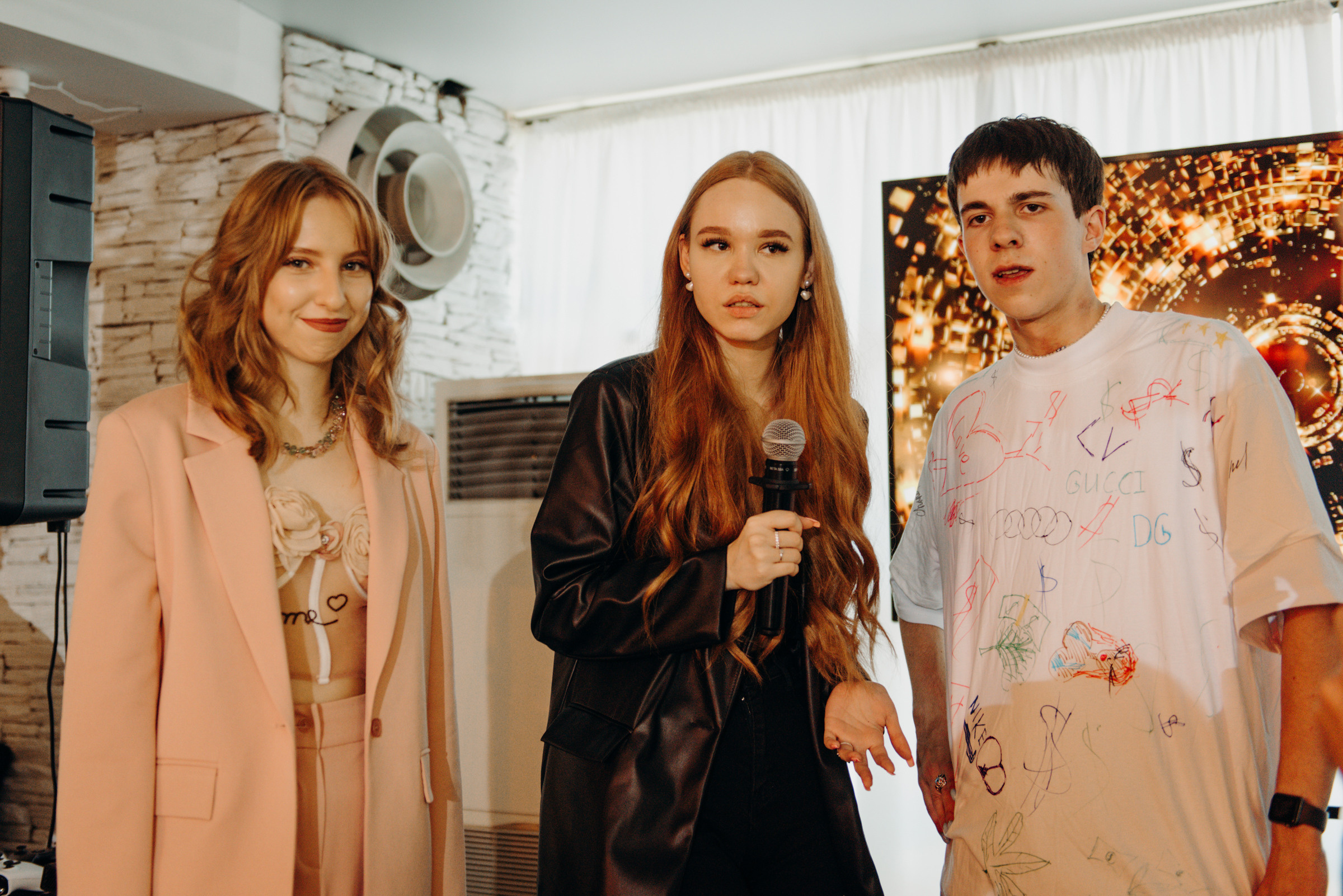 фотограф на выпускной, фотосъёмка выпускного в ресторане Vinity