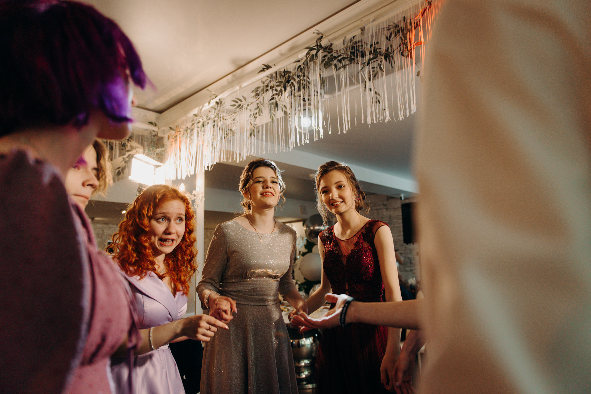 фотограф на выпускной, фотосъёмка выпускного в ресторане Vinity