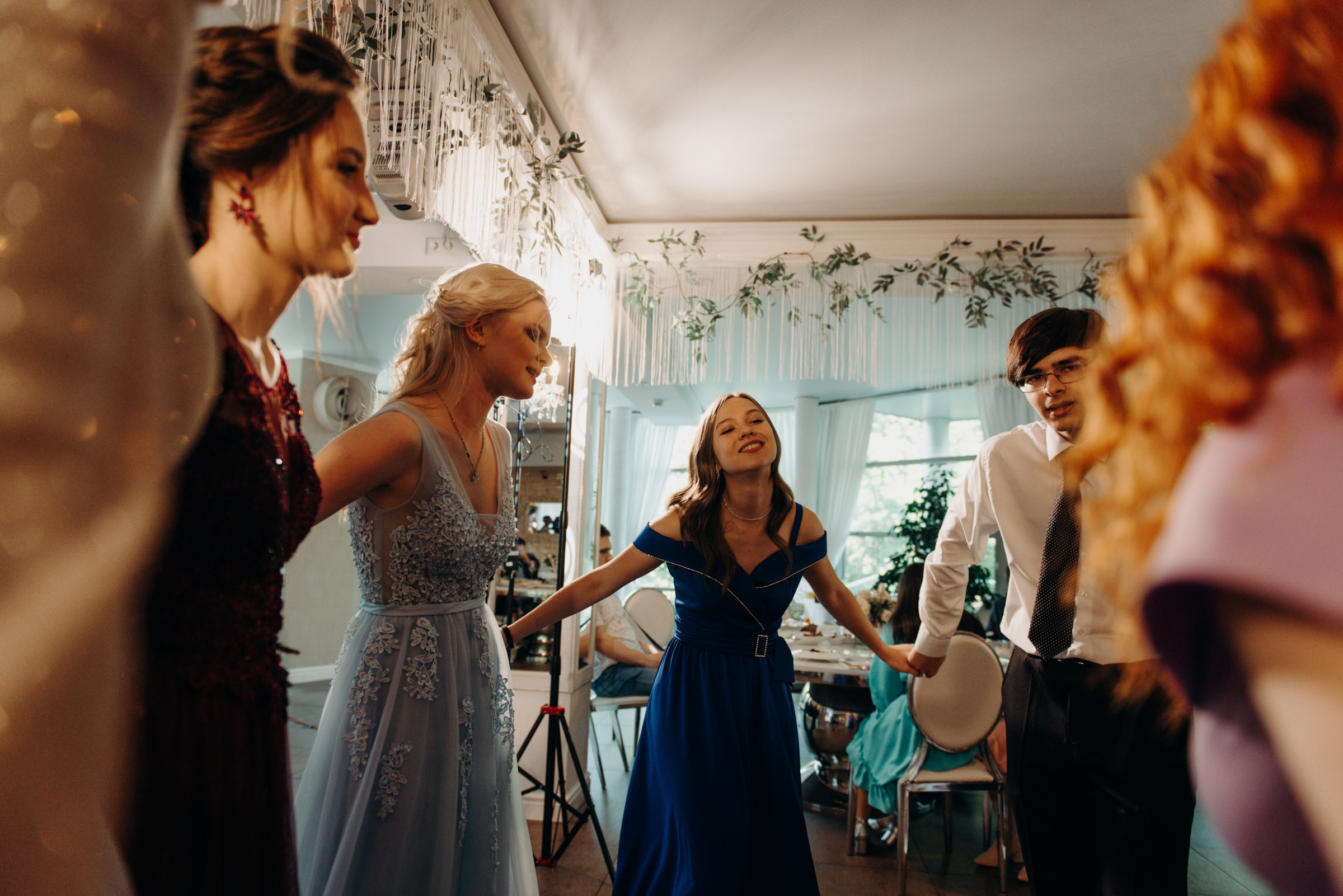 фотограф на выпускной, фотосъёмка выпускного в ресторане Vinity