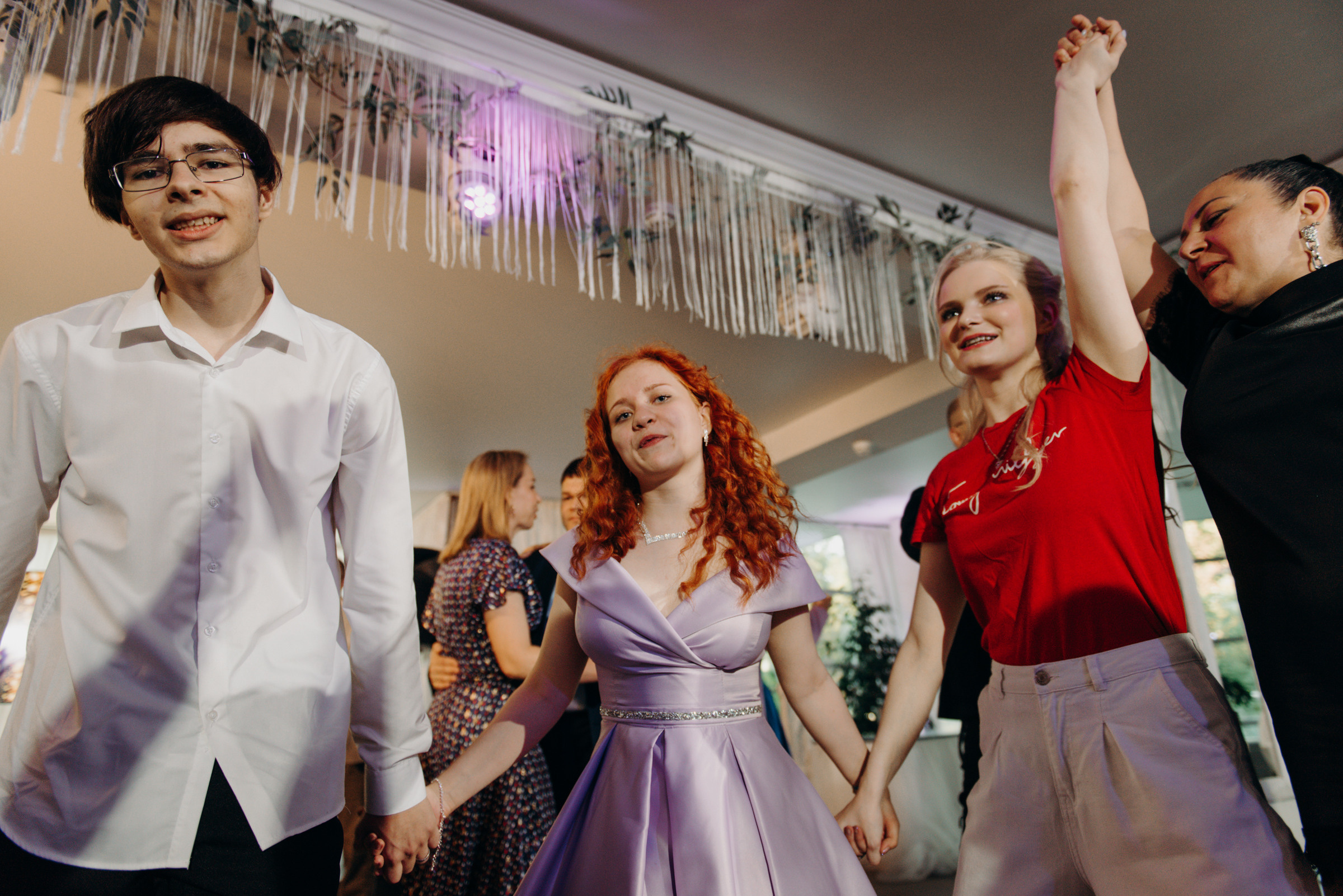 фотограф на выпускной, фотосъёмка выпускного в ресторане Vinity