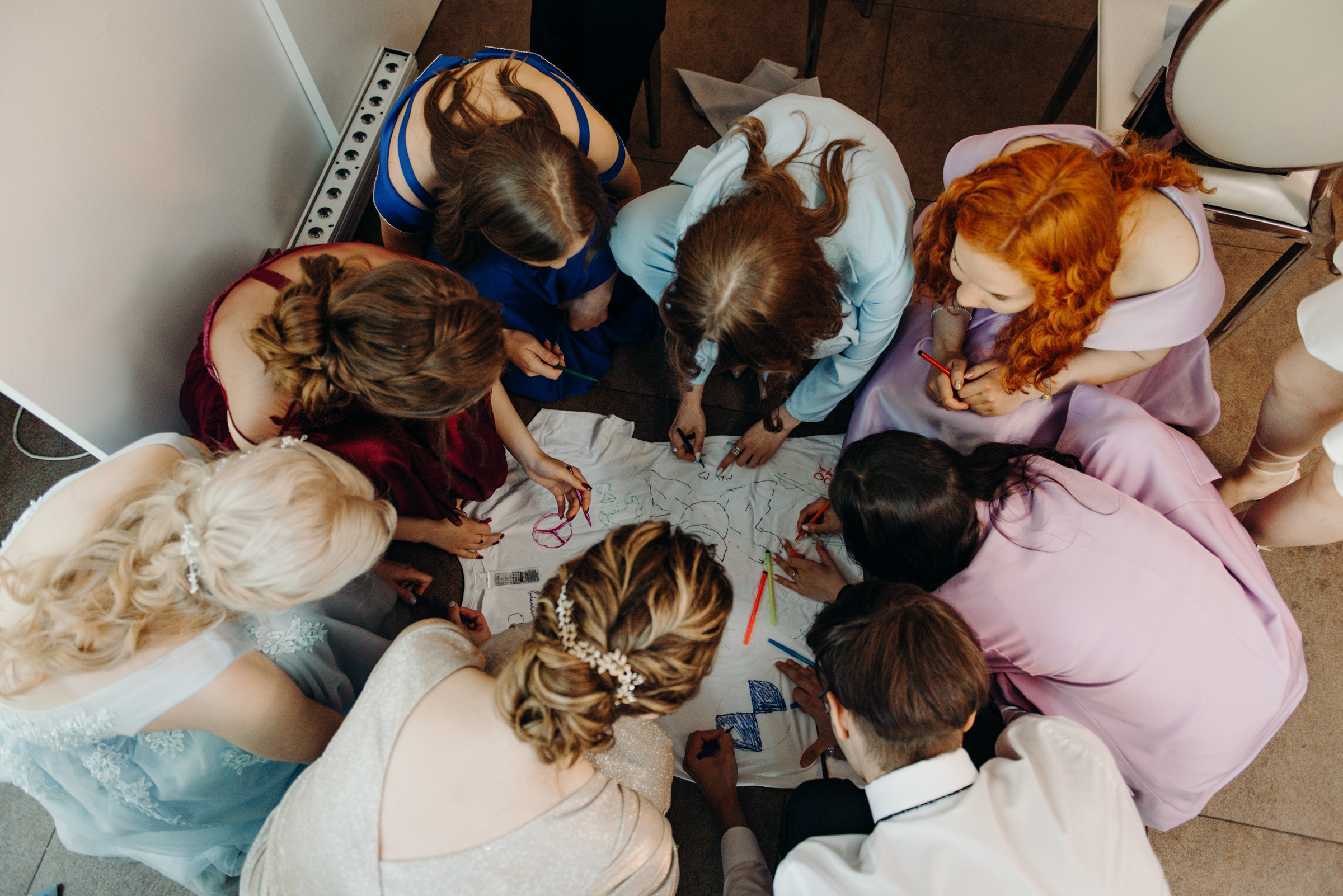 фотограф на выпускной, фотосъёмка выпускного в ресторане Vinity