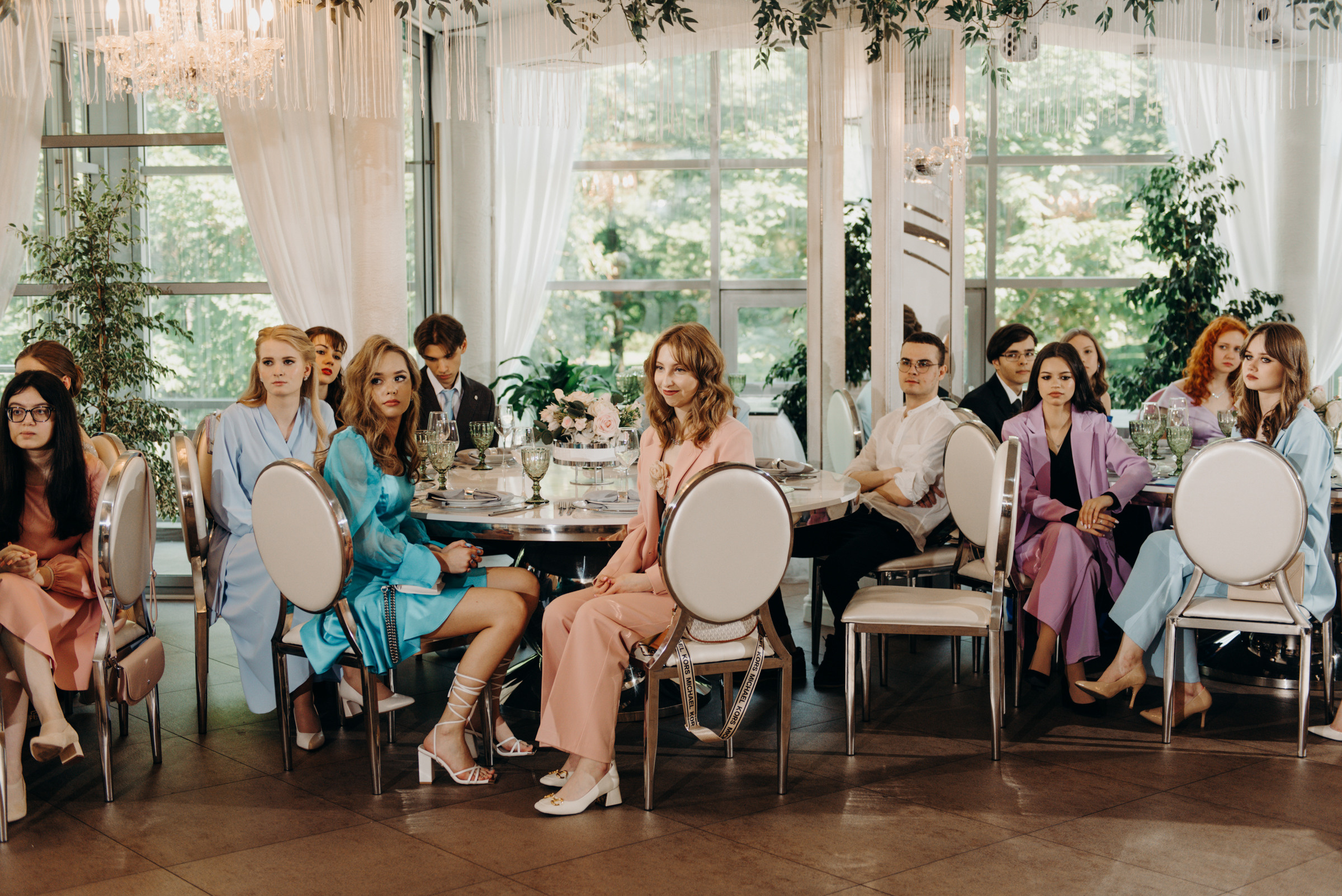 фотограф на выпускной, фотосъёмка выпускного в ресторане Vinity