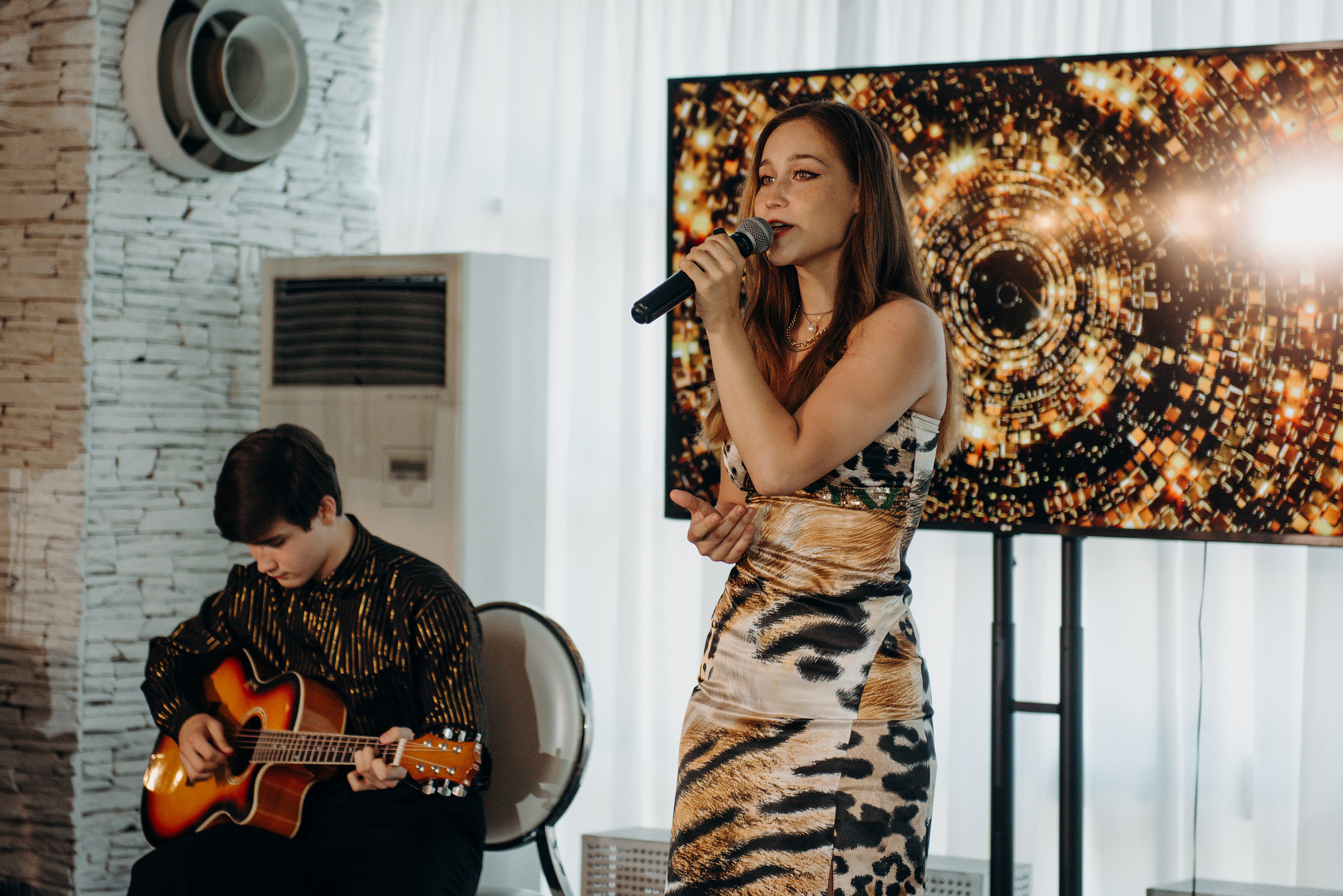 фотограф на выпускной, фотосъёмка выпускного в ресторане Vinity