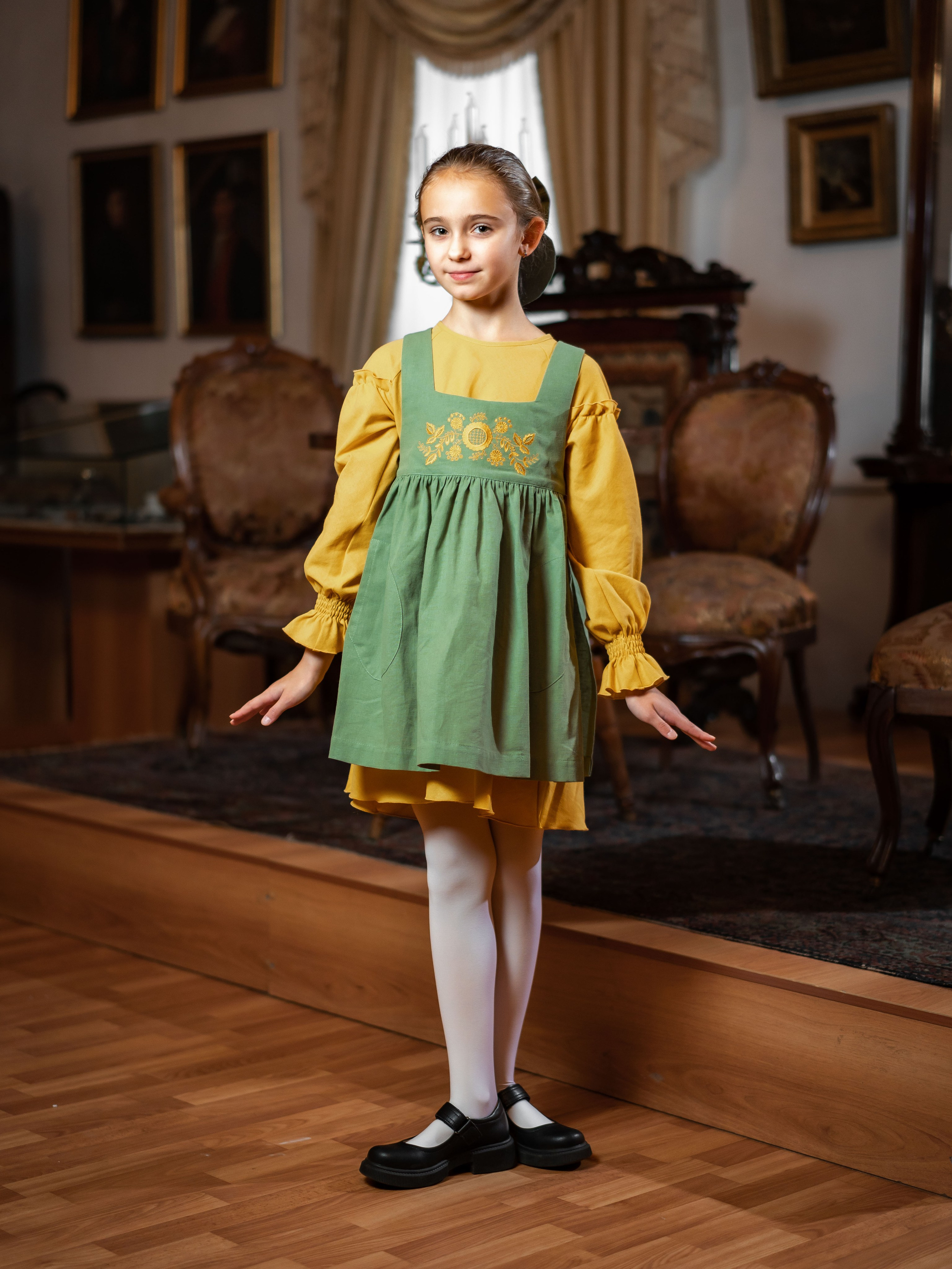 Показ одежды в рамках выставки «105. Лучшее». Фотограф Москва