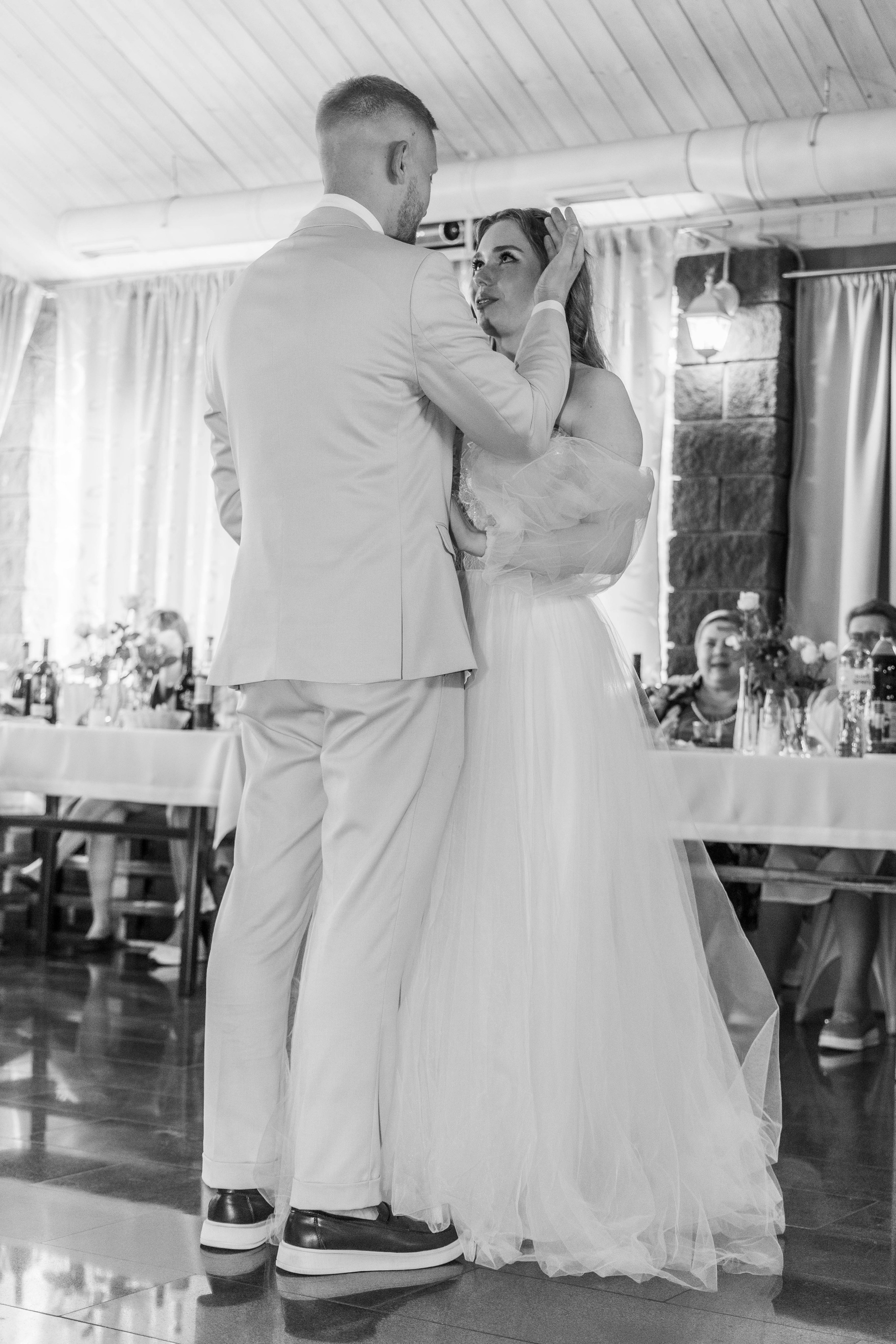 Свадебная фотосессия свадебный фотограф Татьяна Марсуверских свадебная фотопрогулка Москва Жуковский. Фотограф для маркетплейсов, фотоуслуги в Жуковском Татьяна Марсуверских