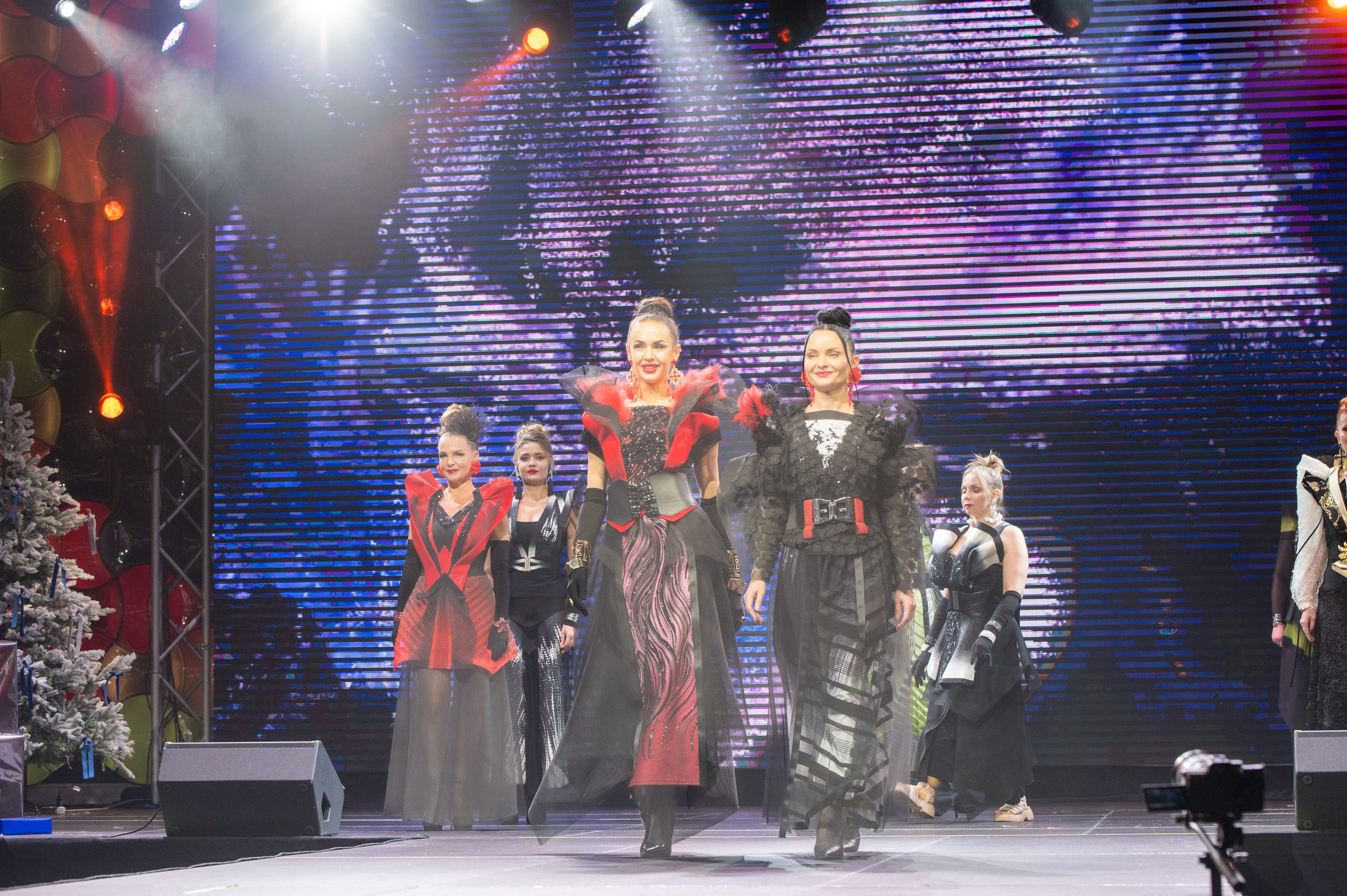 Большая новогодняя тусовка. Фотоуслуги, услуги фотографа, фотографирование важных событий