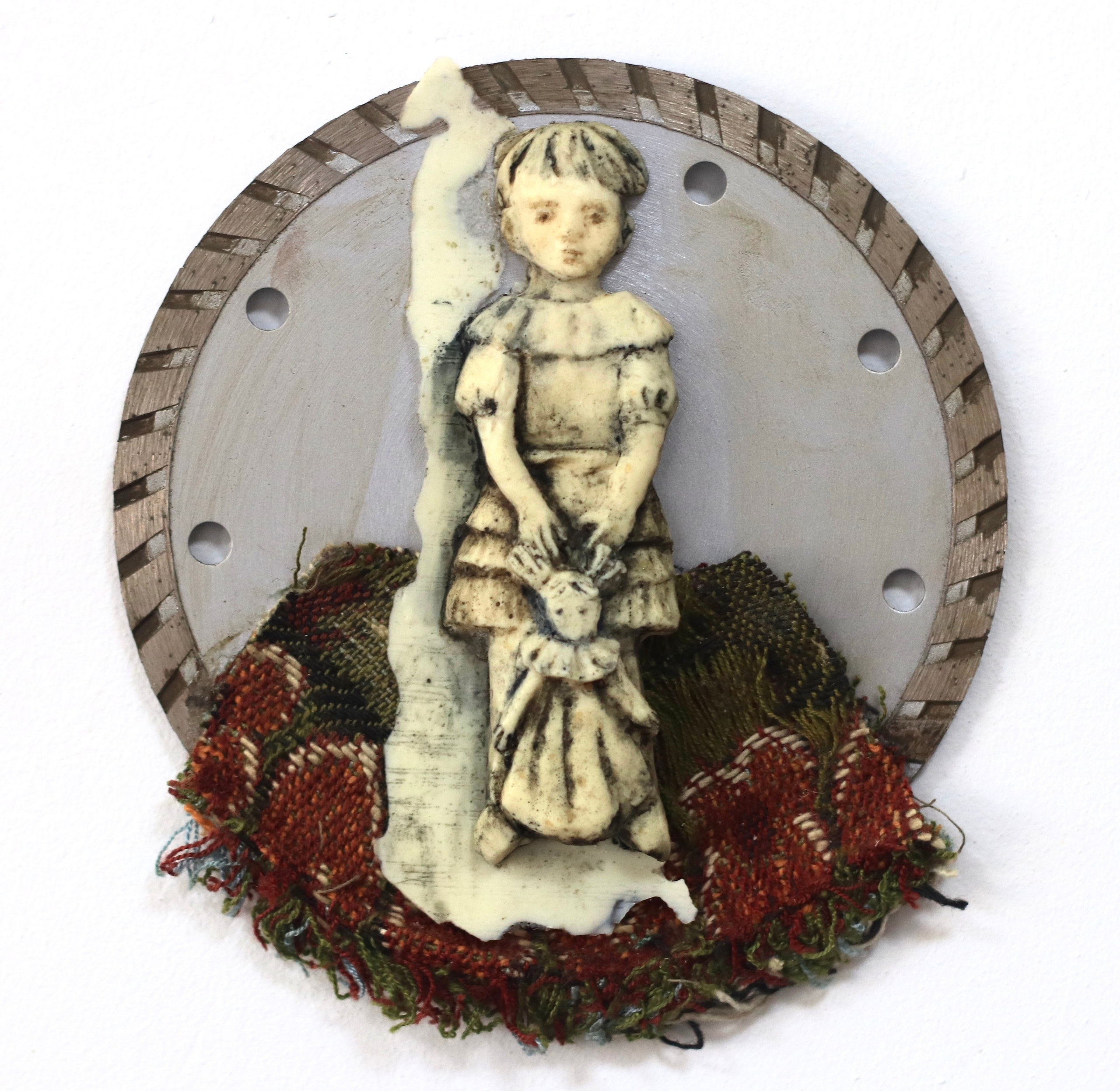 Земляные работы памяти, серия объектов художницы Софьи Григорьевой 