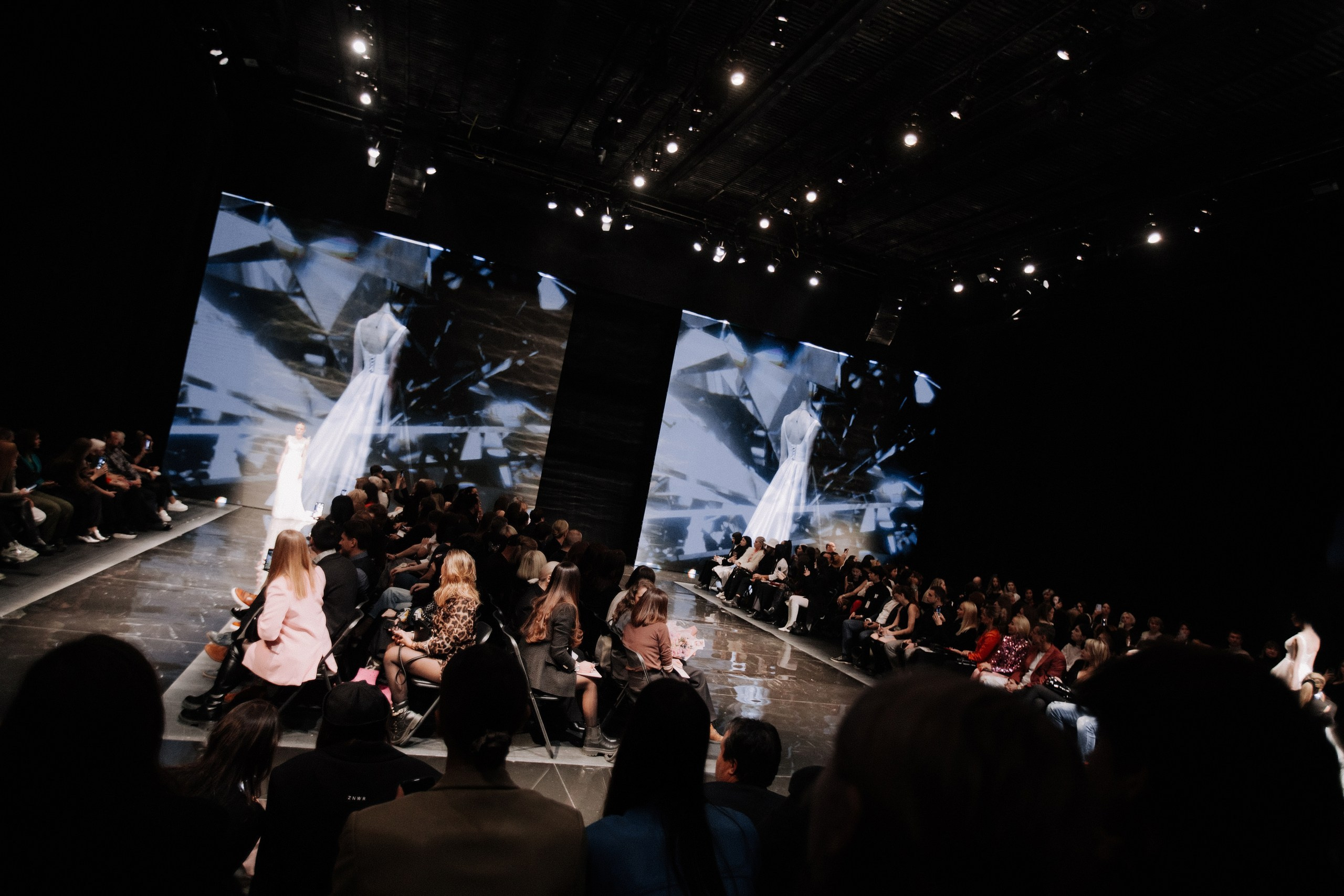 Fashion week 23. Home