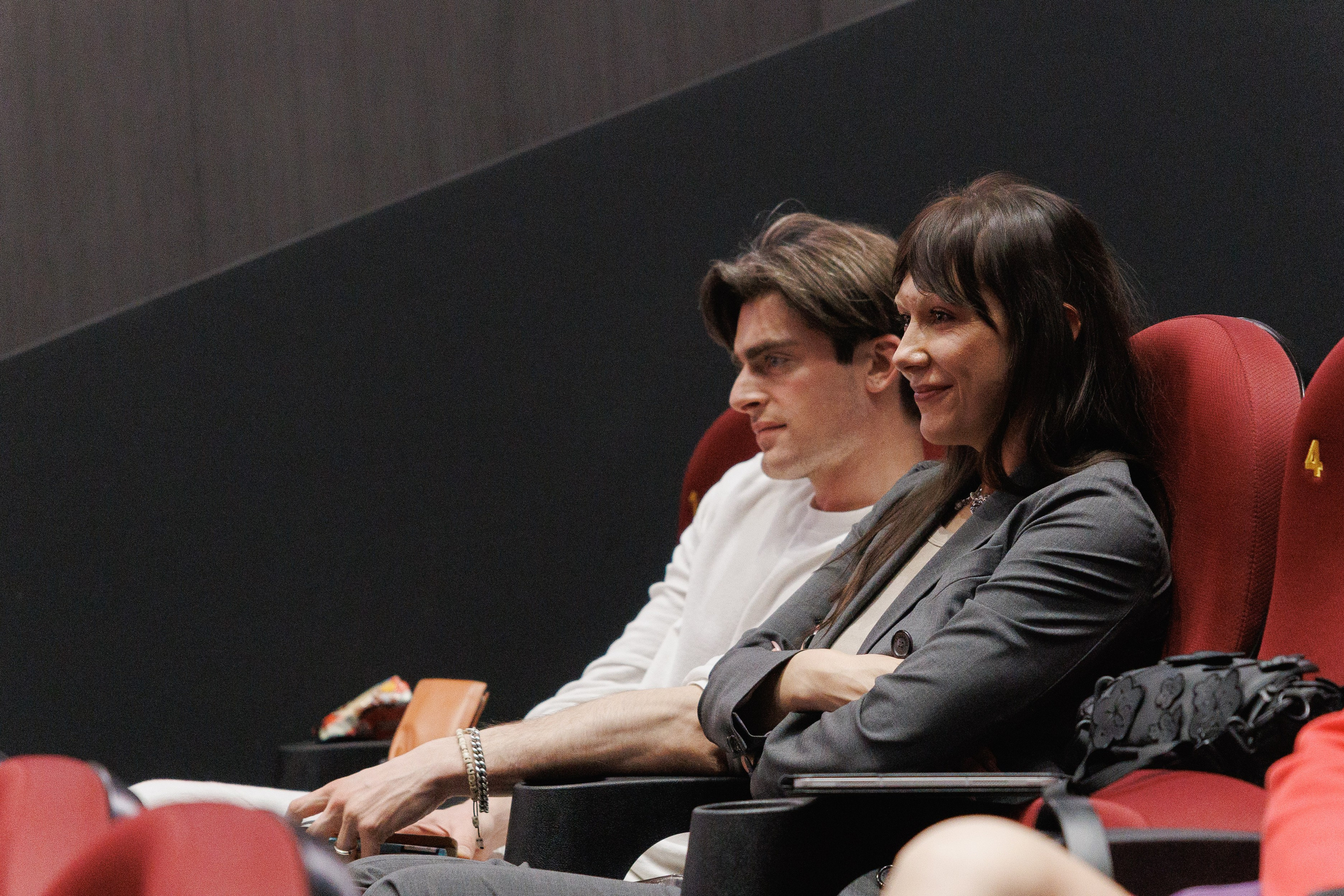 Про: Взгляд. Фотограф в Москве Виктория Губина