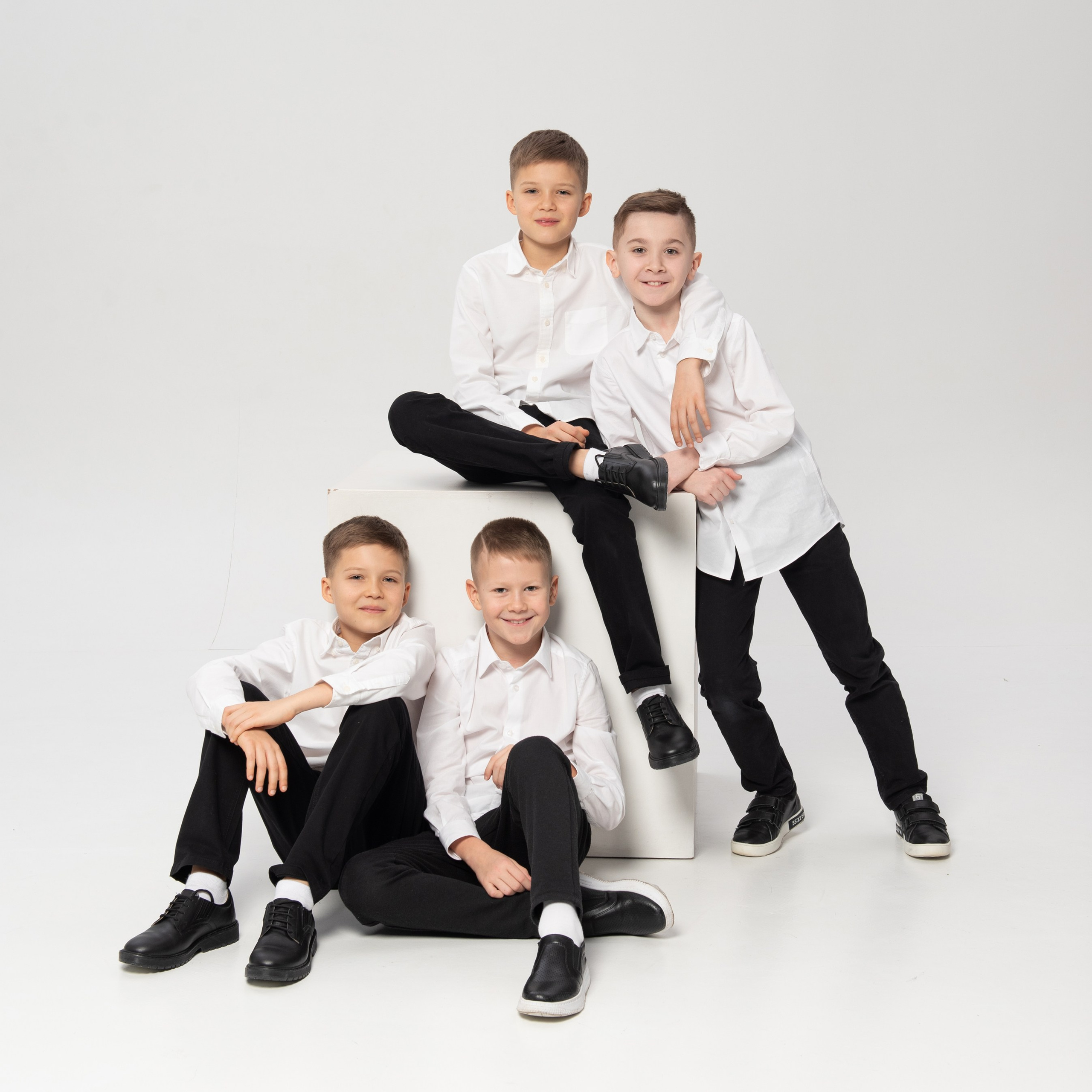 Начальная школа. Выпускные альбомы Ростов-на-Дону Кристина Невиль