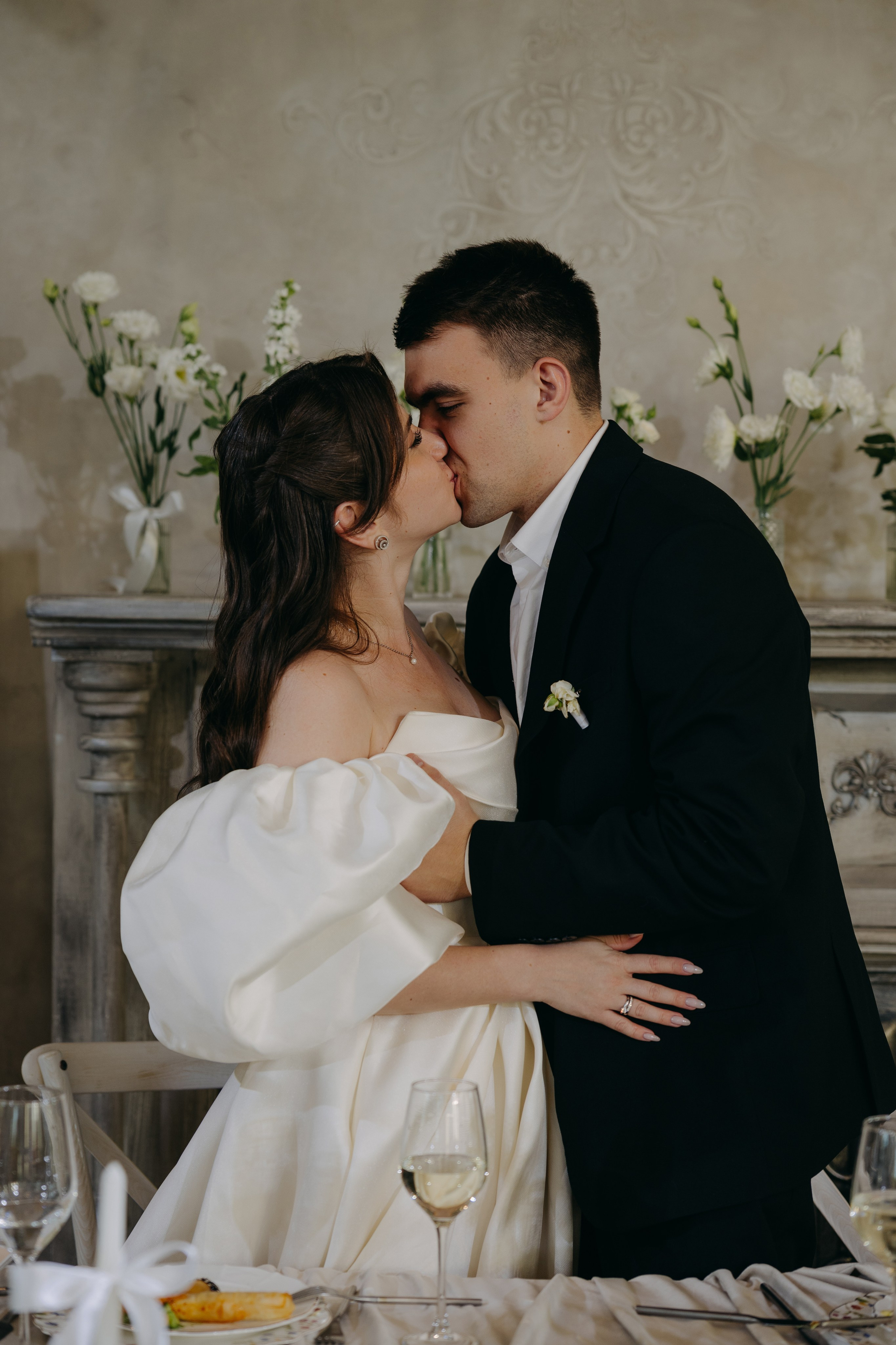 Утро в отеле Twelve Reasons и банкет в усадьбе Шелепаново. Свадебный фотограф Москва Анастасия Храмова