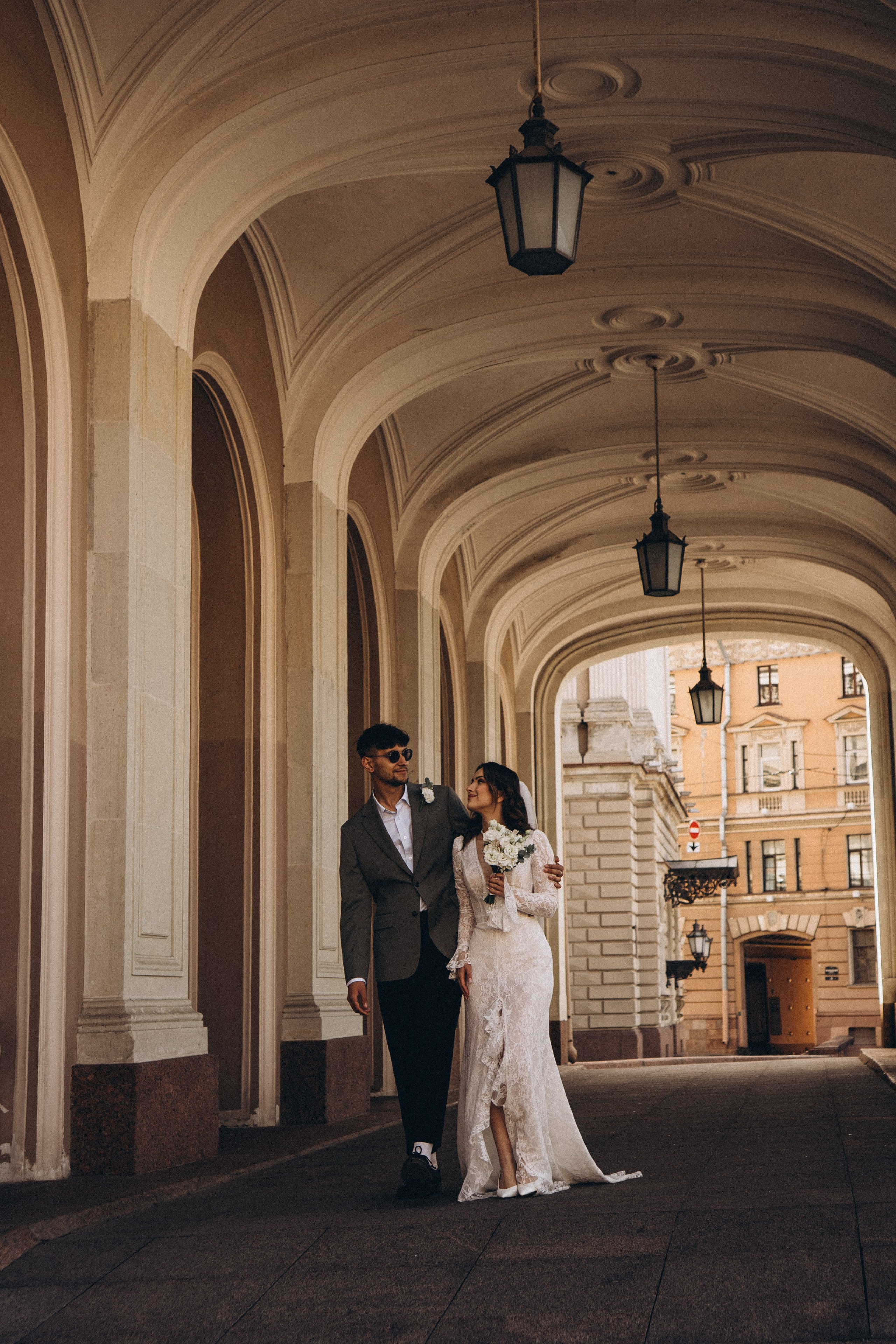 СВАДЕБНАЯ ПРОГУЛКА ВОЗЕ ИСАИКЕВСКОГО СОБОРА АСТОРИИ И ЗАКОНОДАЛЕТНОГО СОБРАНИЯ. Профессиональный фотограф, Санкт-Петербург — Виктория Богомолова