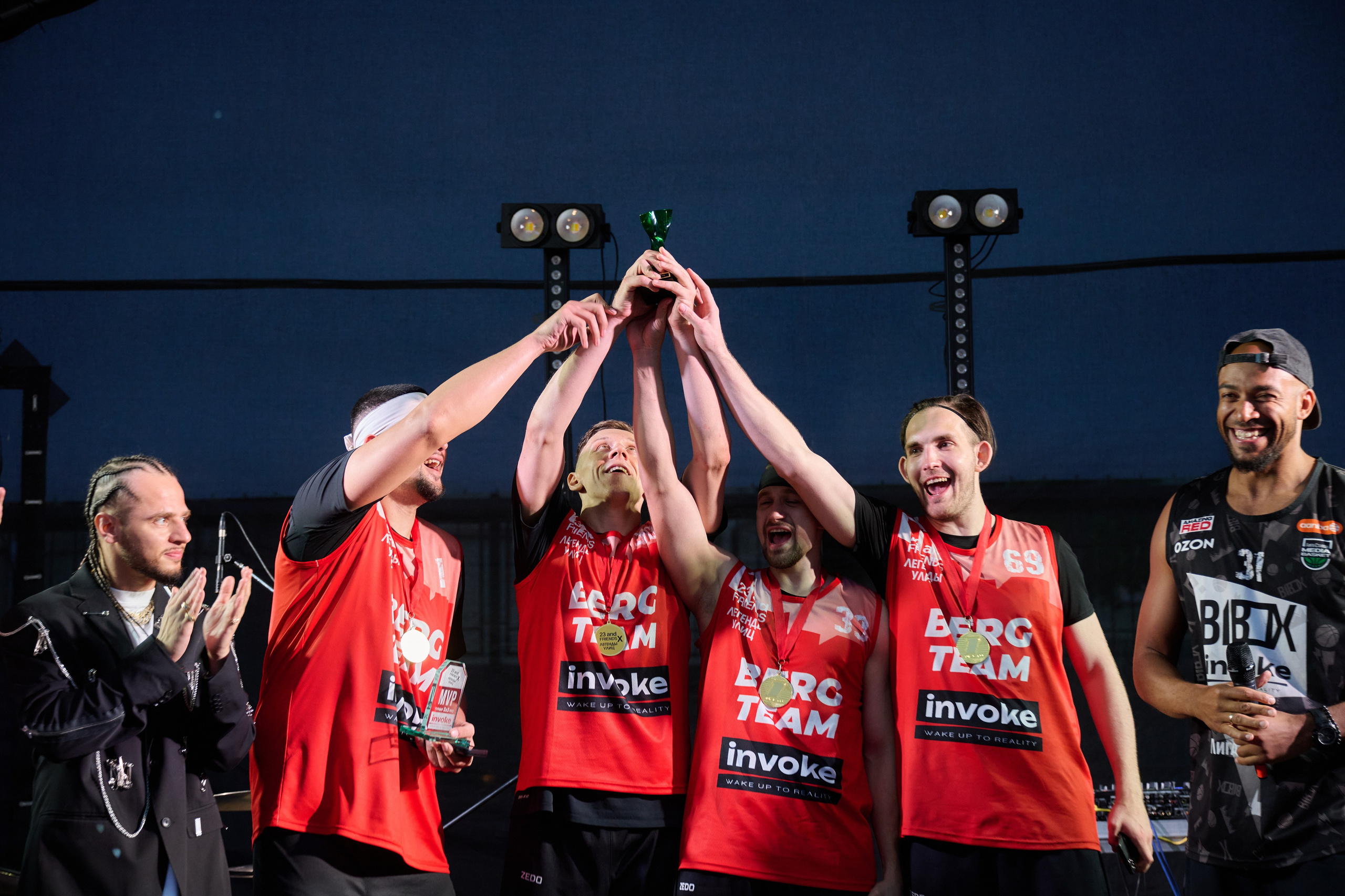 Invoke — Легенды улиц. Фотограф в Москве — Новиков Владислав