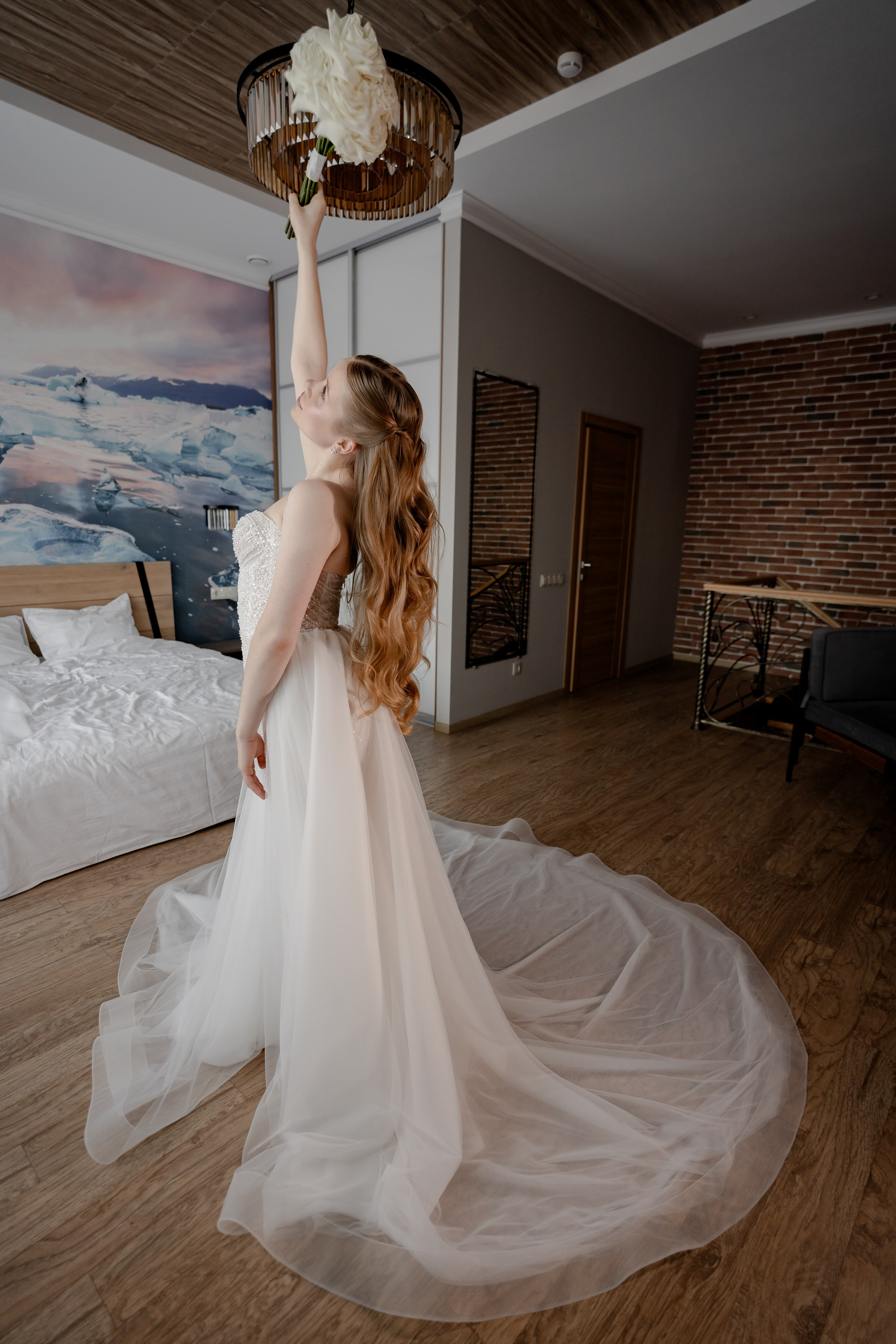 СВАДЕБНАЯ СЬЕМКА СБОРОВ В ОТЕЛЕ И ВЫЕЗД НА ЦЕРЕМОНИЮ (СНЯТО В СИБИРЕ В НИЖНЕВАРТОВСКЕ)М. Профессиональный фотограф, Санкт-Петербург — Виктория Богомолова