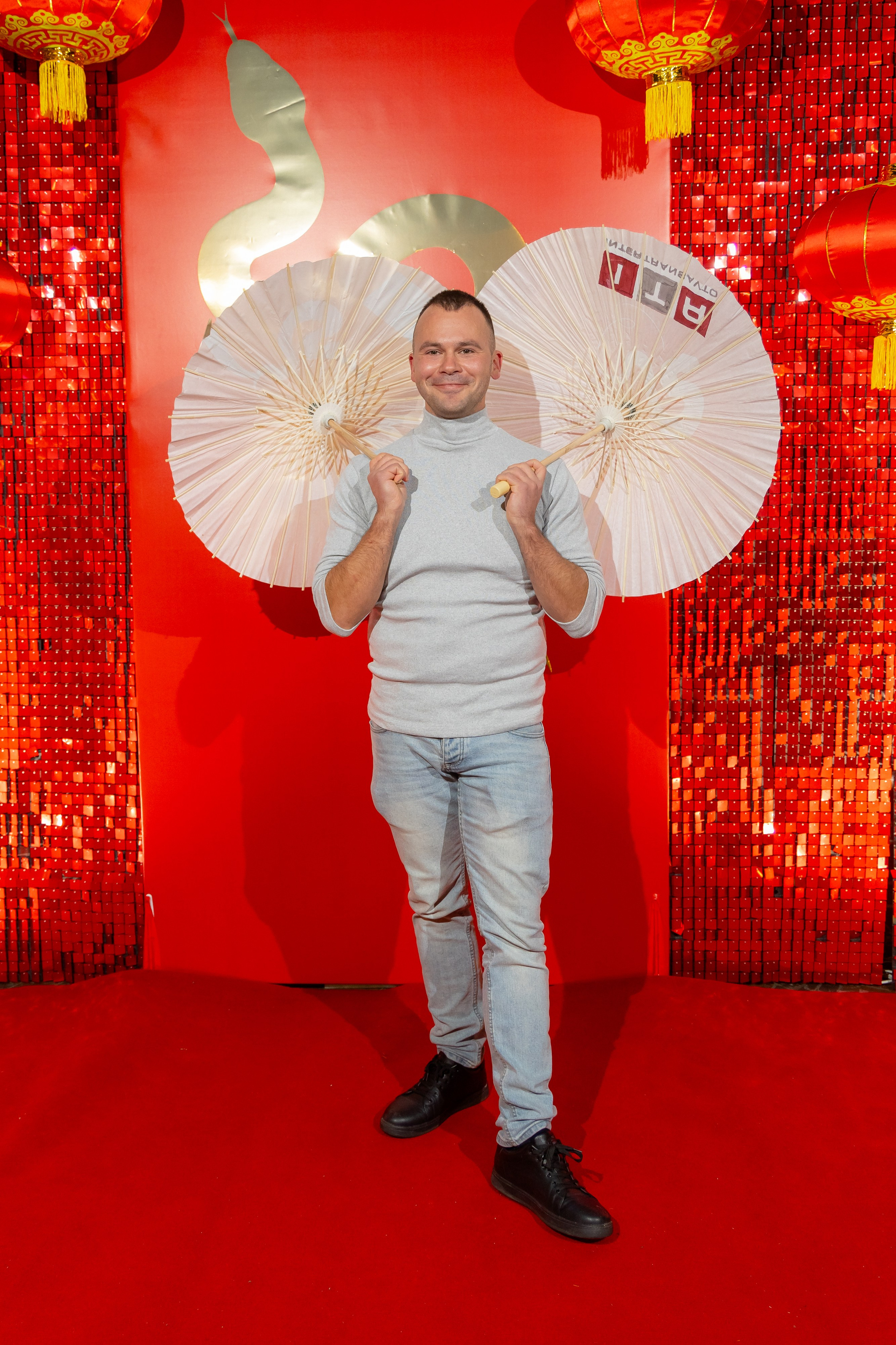 Корпоративная новогодняя съемка для логистической компании ИТА. Свадебный фотограф в Минске/Беларуси Сергей Спиридонов