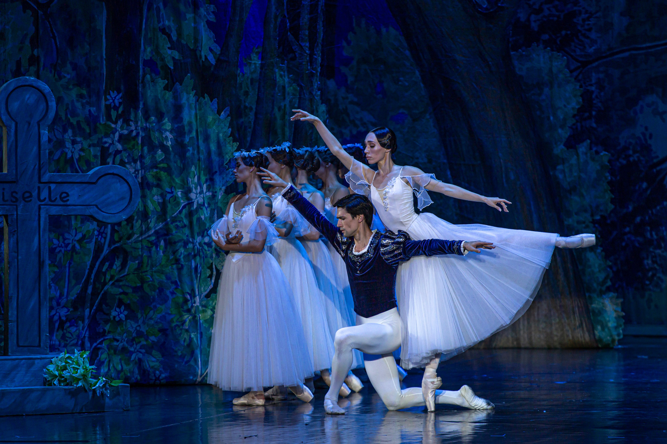 Жизель балет Марийского театра оперы и балета на сцене Зимнего театра. Фотограф в Сочи Юрий Шептаев