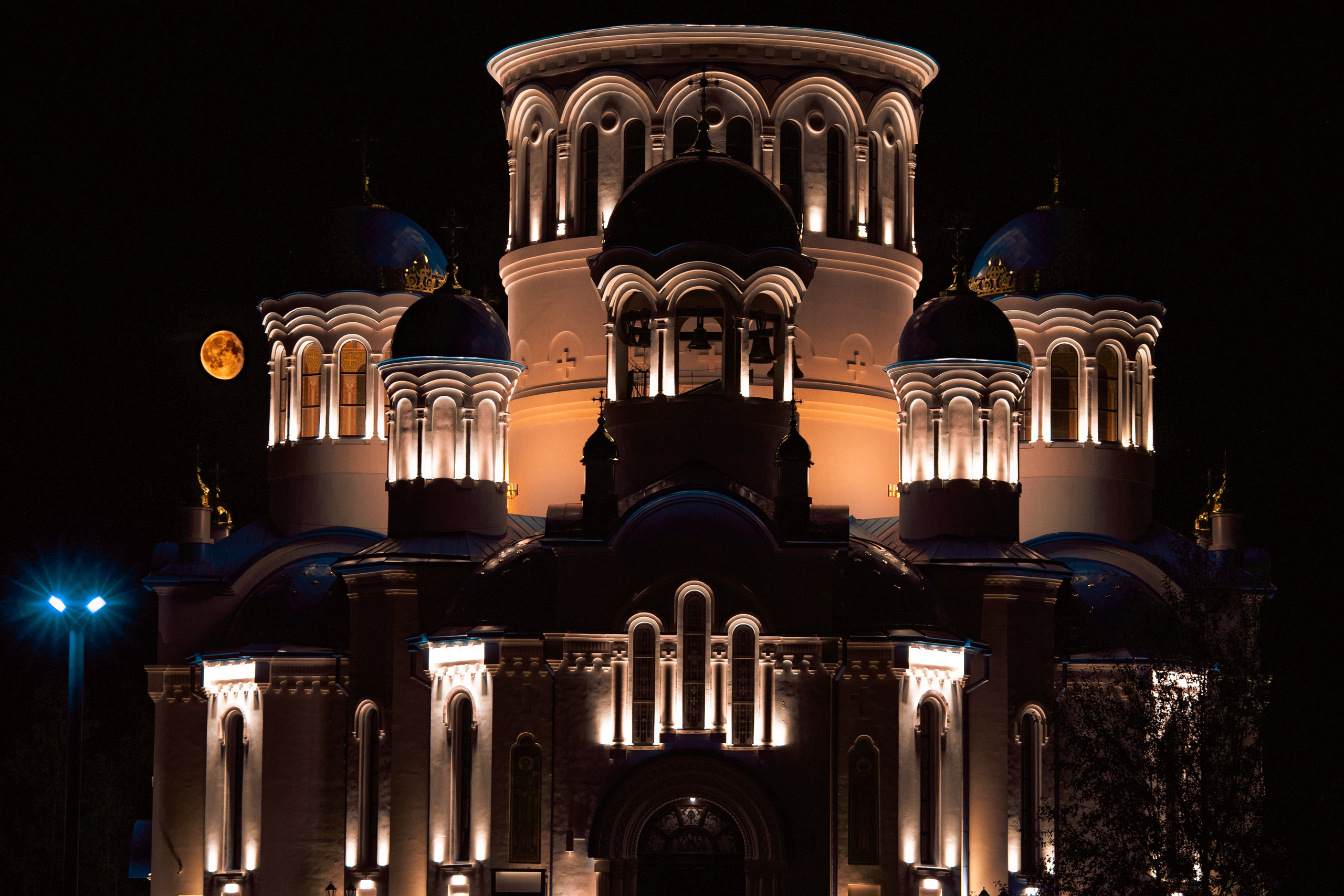 Город в ночи. Фотограф Елена Вишневская (Ушакова) Нефтеюганск, Сургут, Тюмень