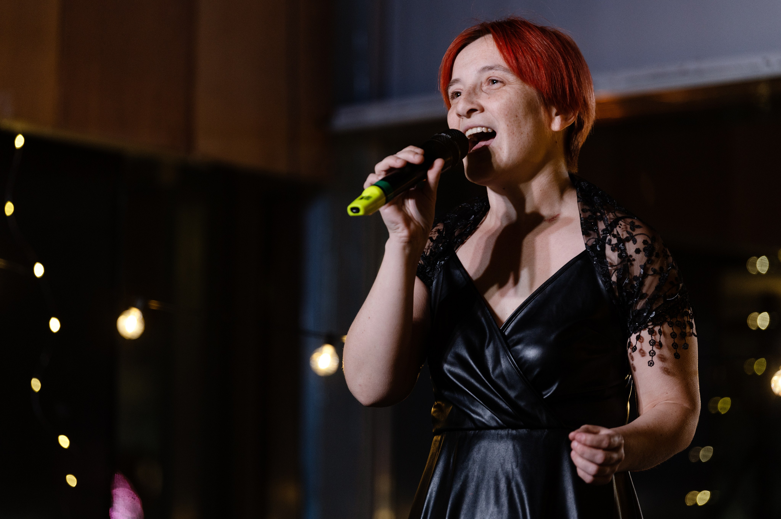 Поэтический клуб «Птицы». Краснодарский дом Книги. Профессиональная фотосессия в Краснодаре | Фотограф Денис Труфанов