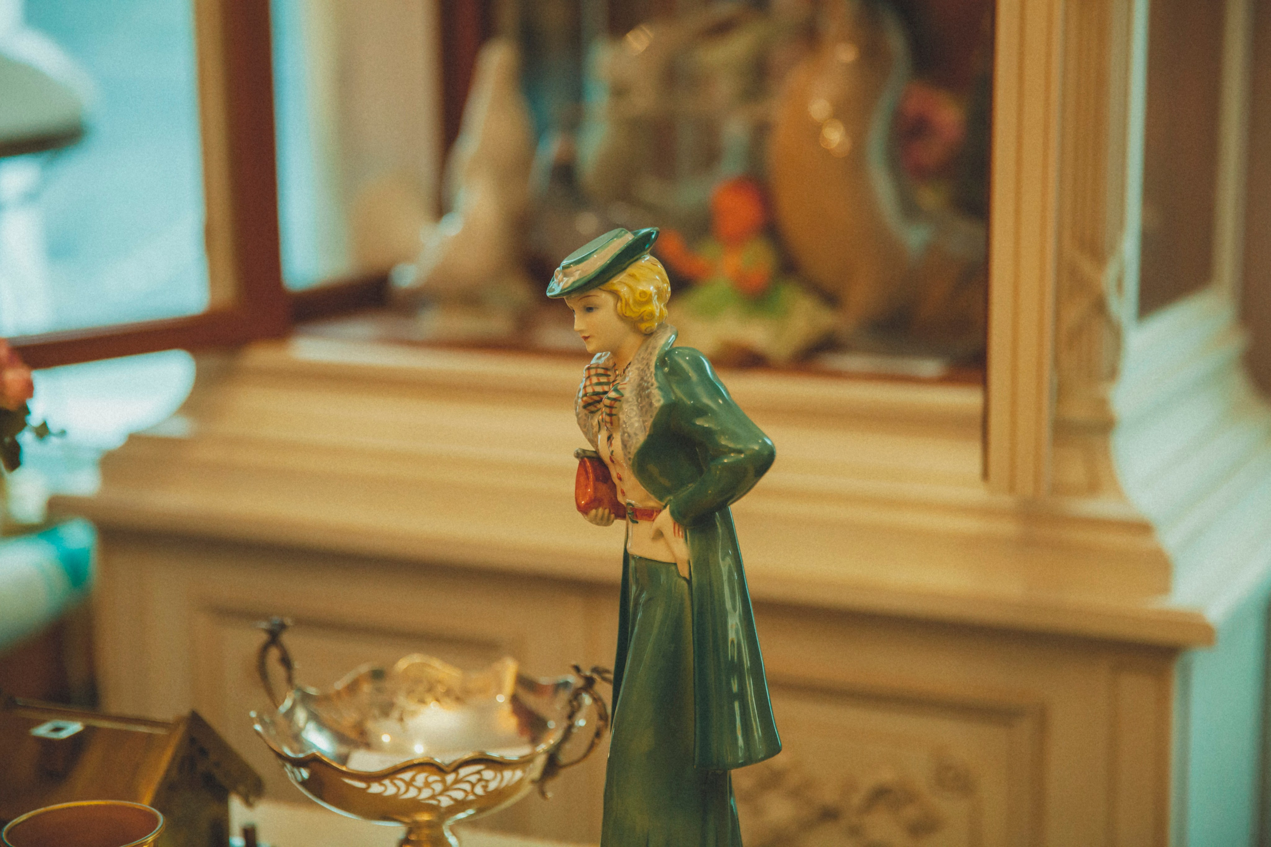 Фарфоровая экспедиция в Петербурге. Ольга Черешнева. Фотограф Александра Степанова