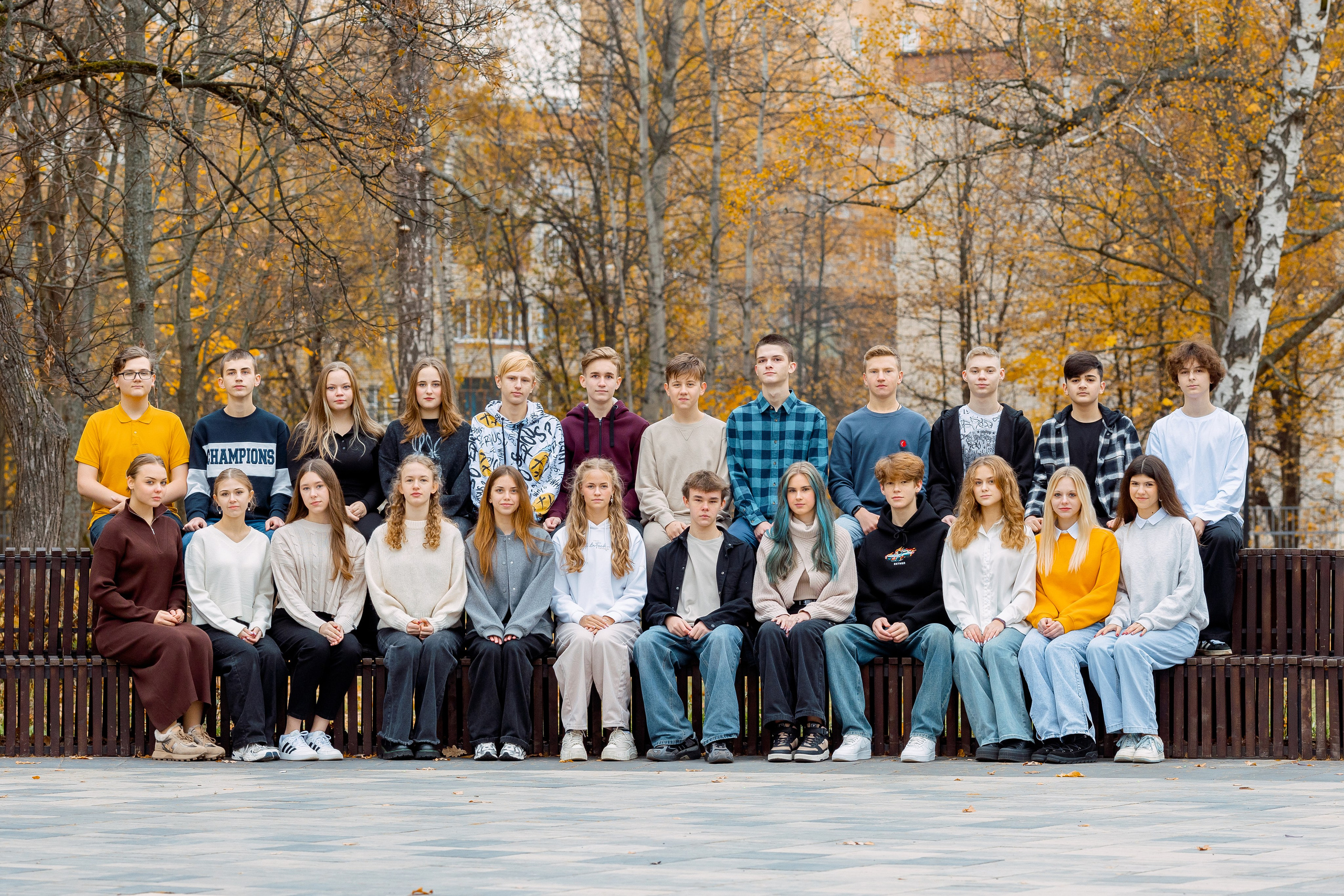 СТАРШАЯ ШКОЛА. Фотокомпания «Алые паруса» выпускные альбомы Москва и МО