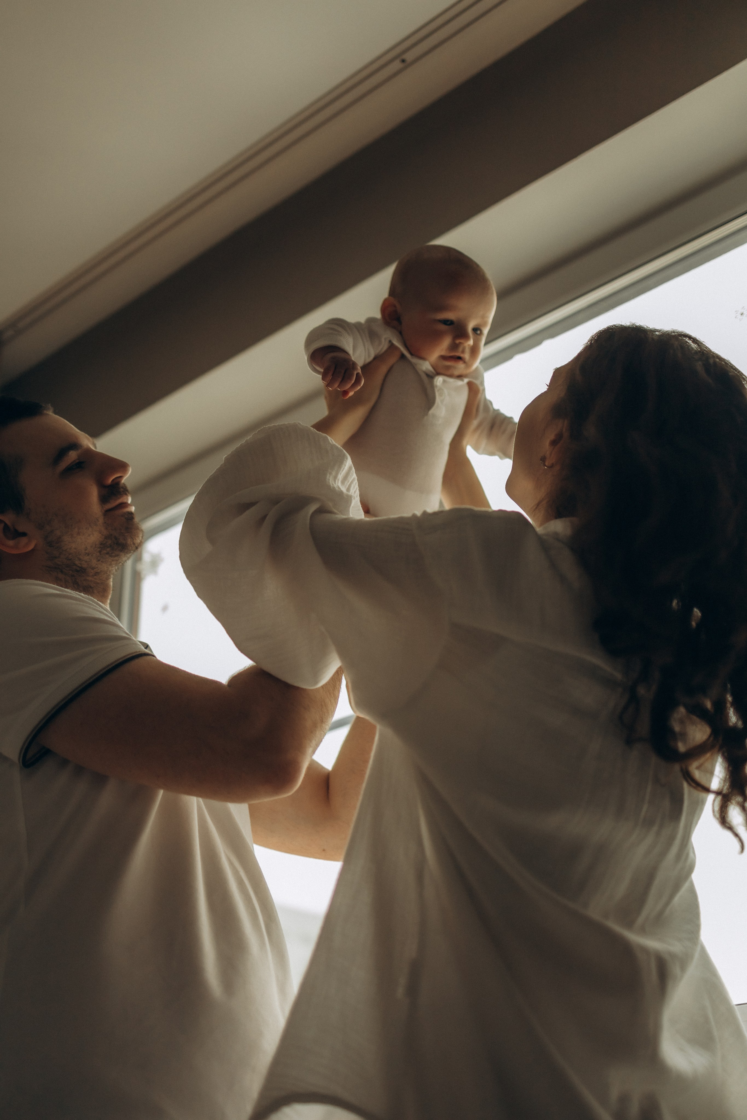 Наташа, Сережа и малыш Левушка. Семейный, домашний, ньюборн фотограф Москва Цветкова Елизавета