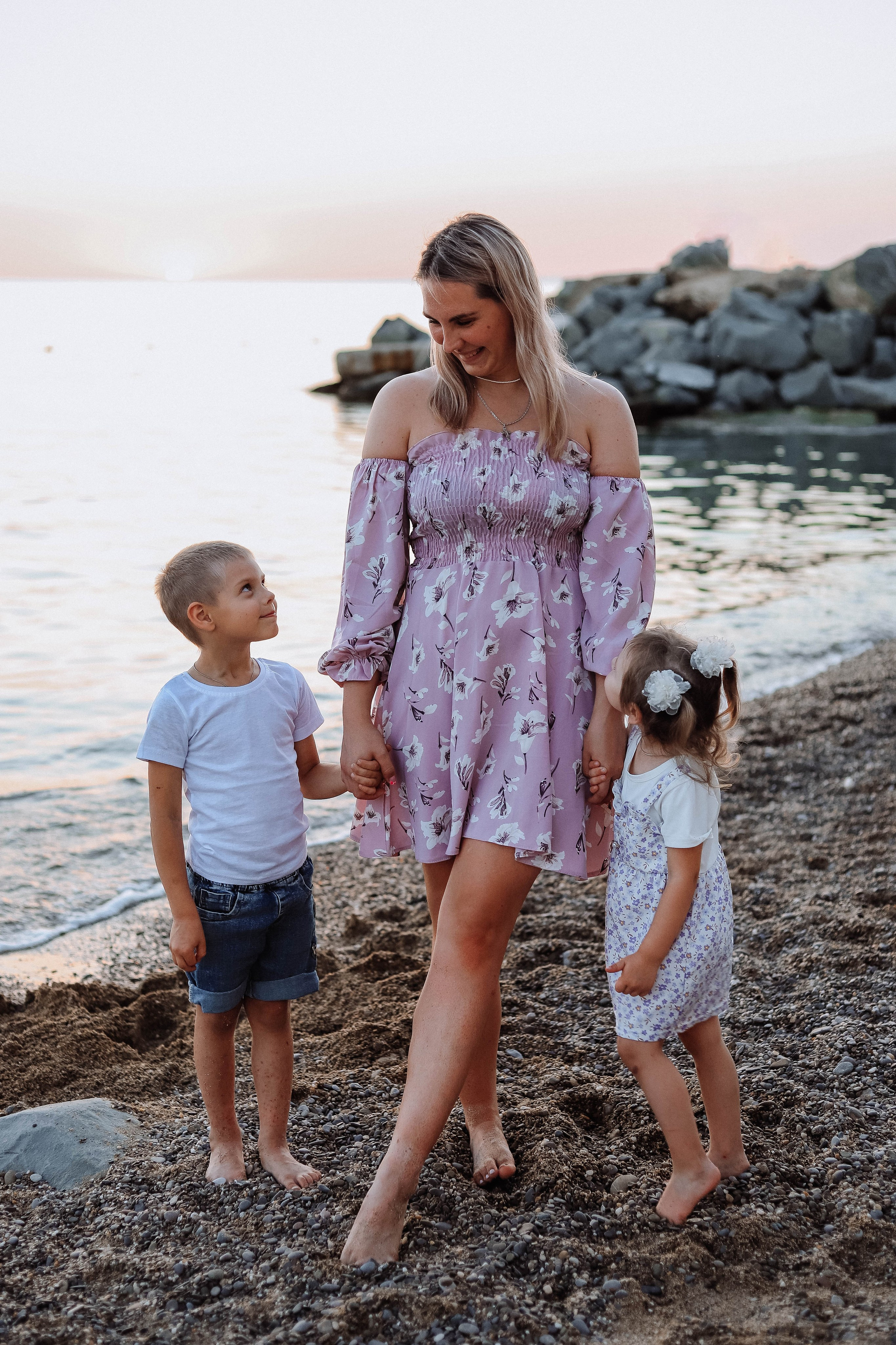 Ника и Тёма фотосессия на море. Женский/Детский фотограф в Симферополе Вероника Слепогина