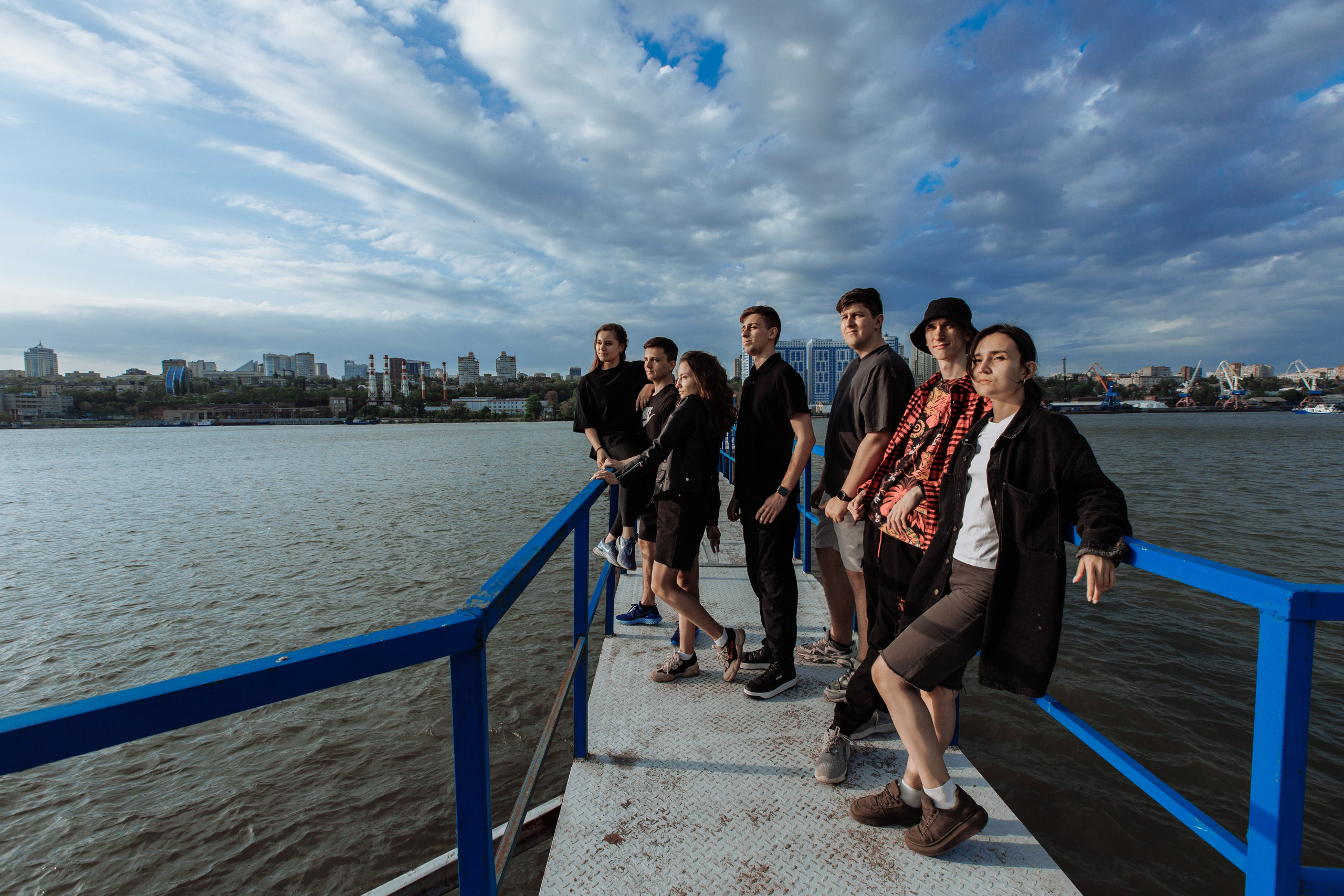 Молодежь. Обо мне