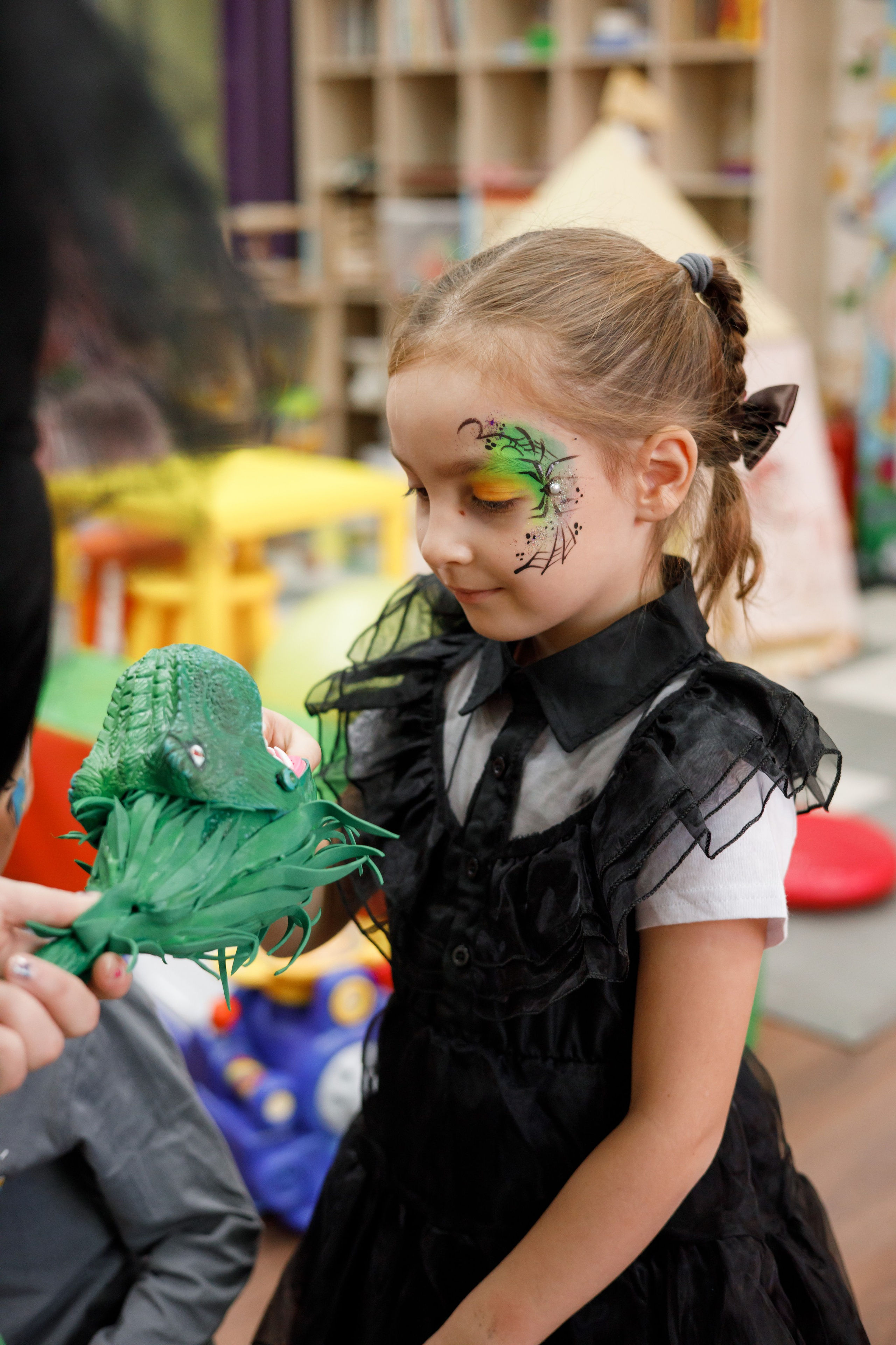 День рождения Маши в стиле «Wednesday». Свадебный и репортажный фотограф (Москва, Королев и другие)