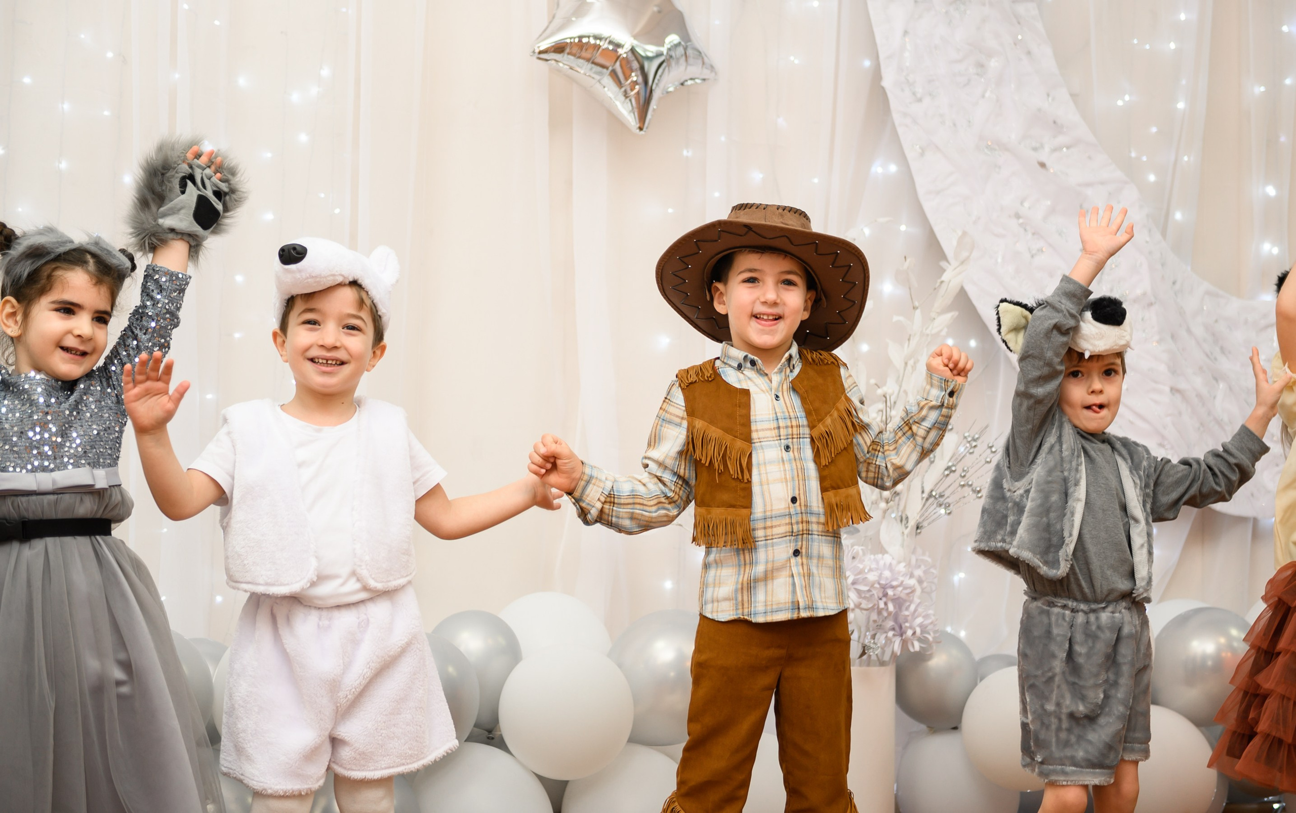 Елка 2025 садик Адлер. Свадебный и семейный фотограф София Невская