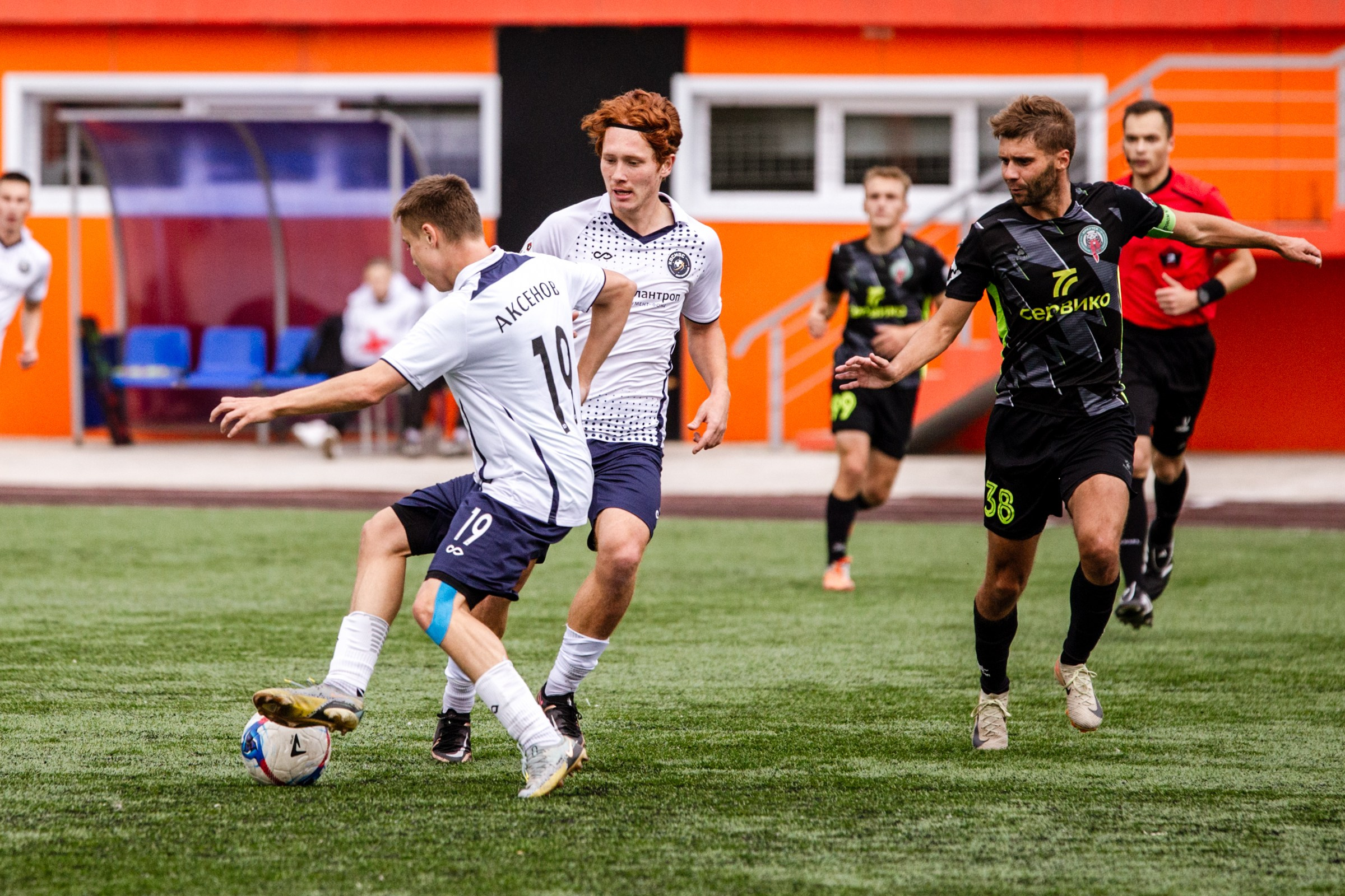 Первенство России по футболу LEON-Вторая лига Б | ФК Иркутск — Космос (Долгопрудный) | 14.09.25. Фотограф в Иркутске Евгения Айвазова