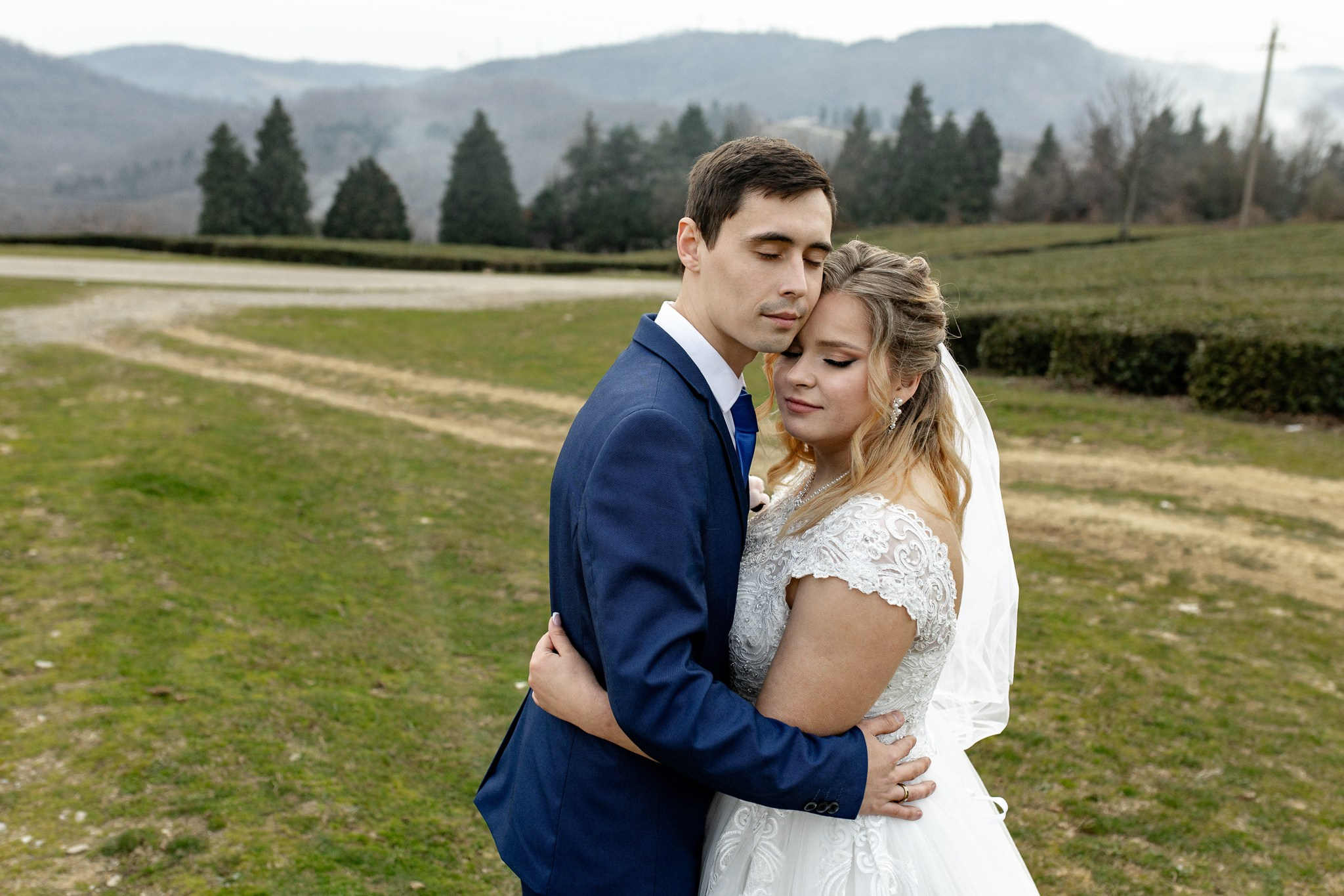 Свадебная история на природе: фотоальбом. Семейный и свадебный фотограф Ростове-на-Дону