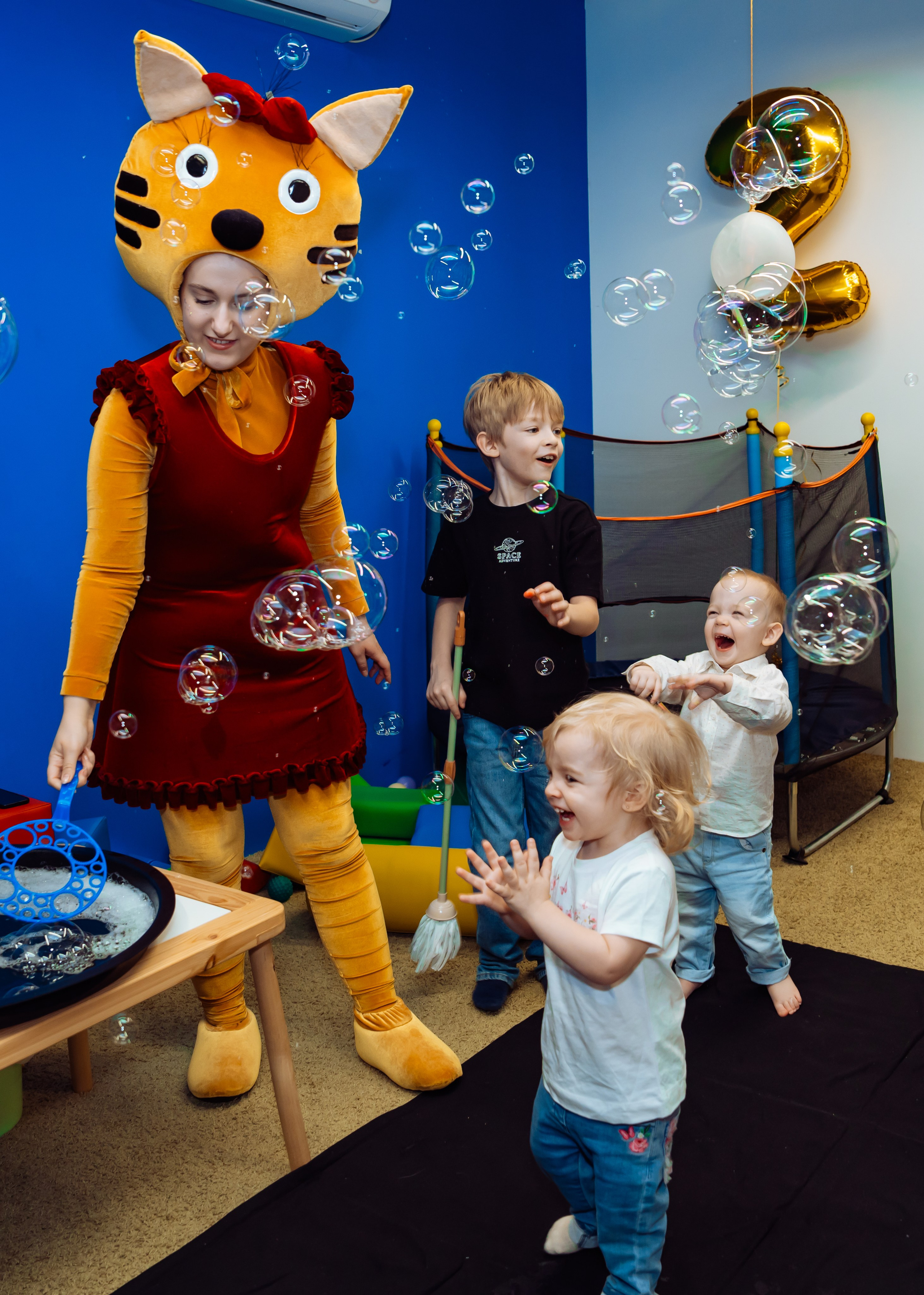 Карамелька в гостях у Романа. Крамер Юлиана детский и семейный фотограф