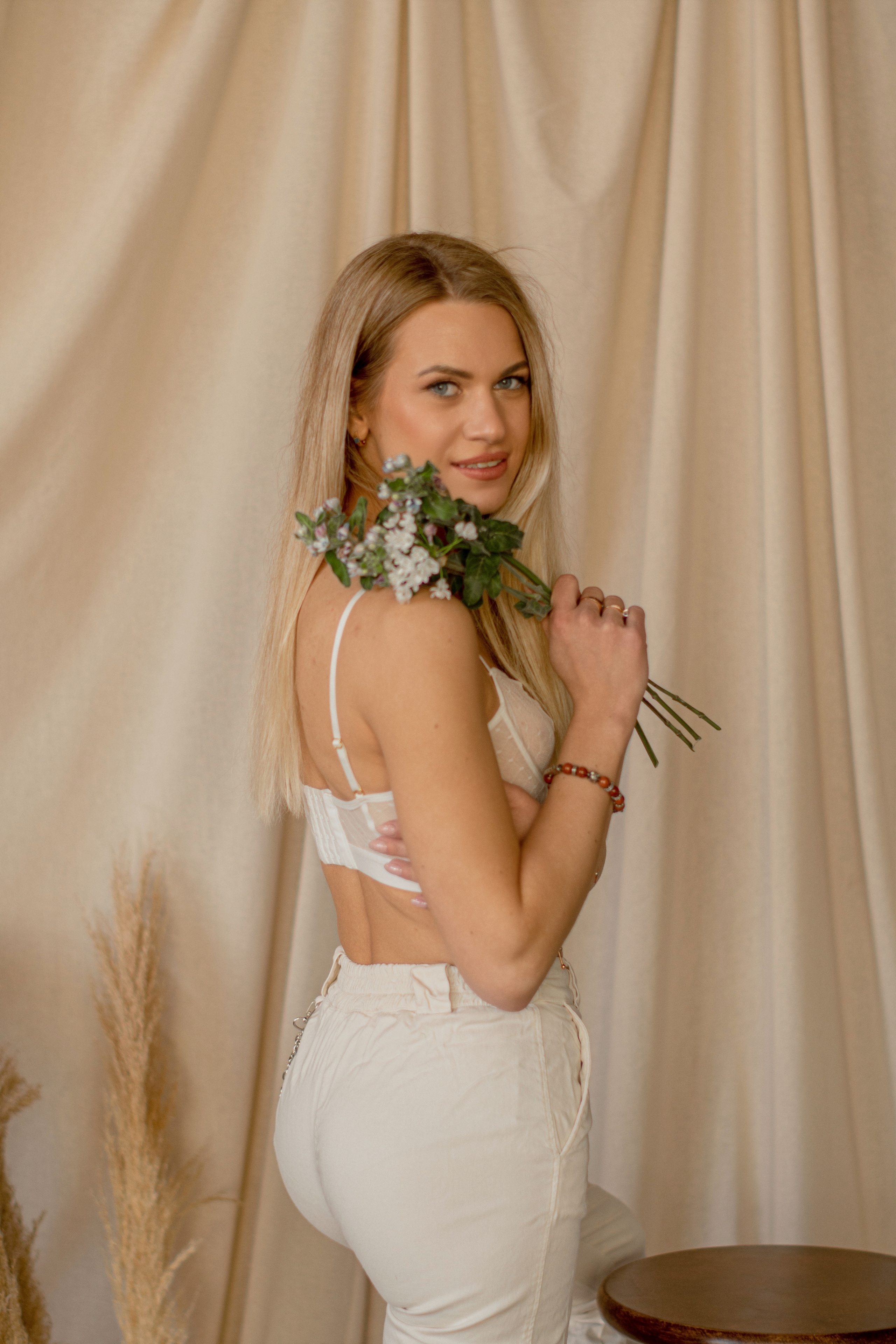 Индивидуальная студийная съемка. Семейный  и свадебный фотограф в Мурманске Мария Шепелева