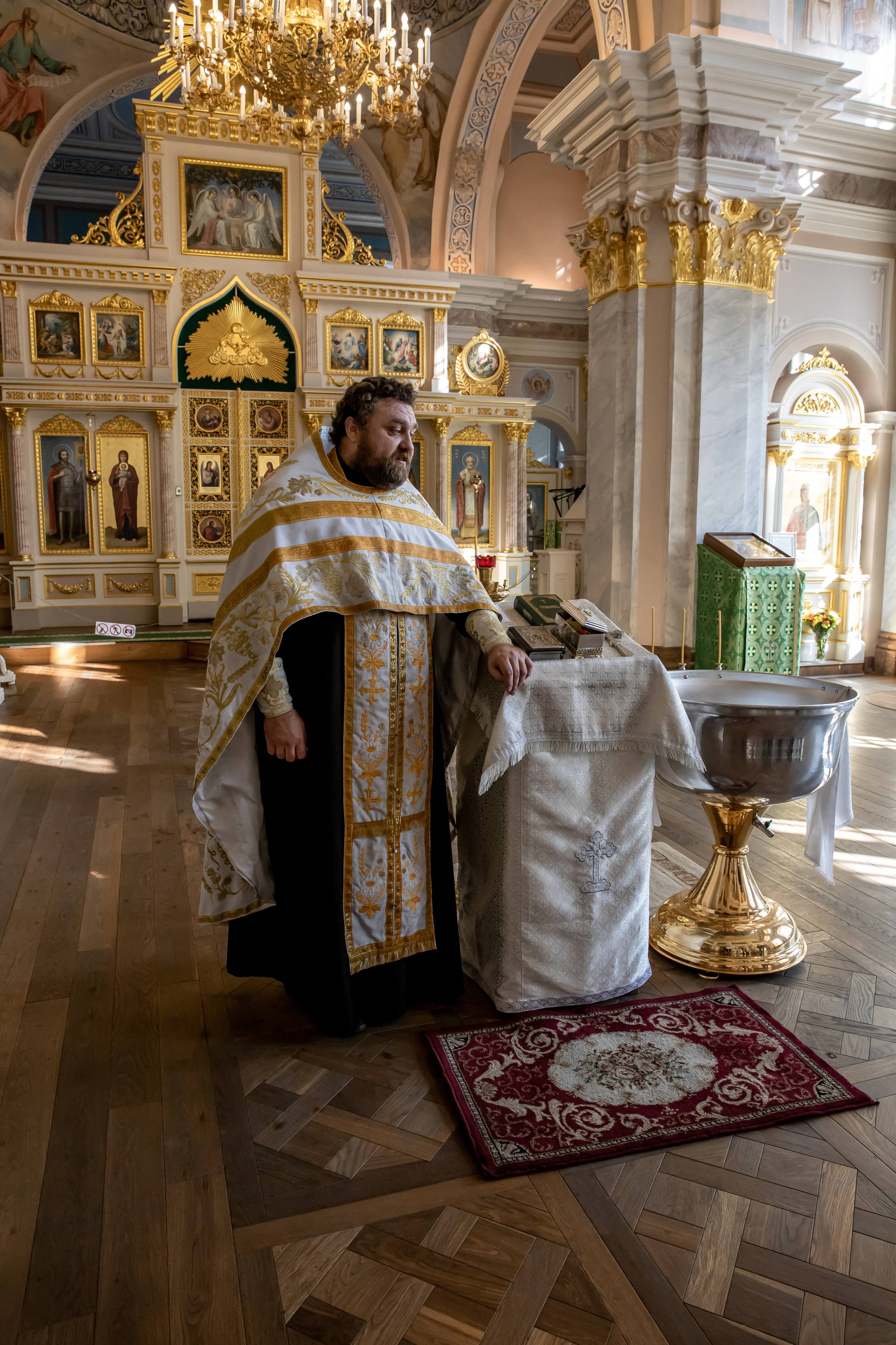 Мл. Варвара. Рассказ о Крещении. ФОТОГРАФ РАДОСТИ Фотосессия в студии СПб. Портретный фотограф — Юрий Торлопов