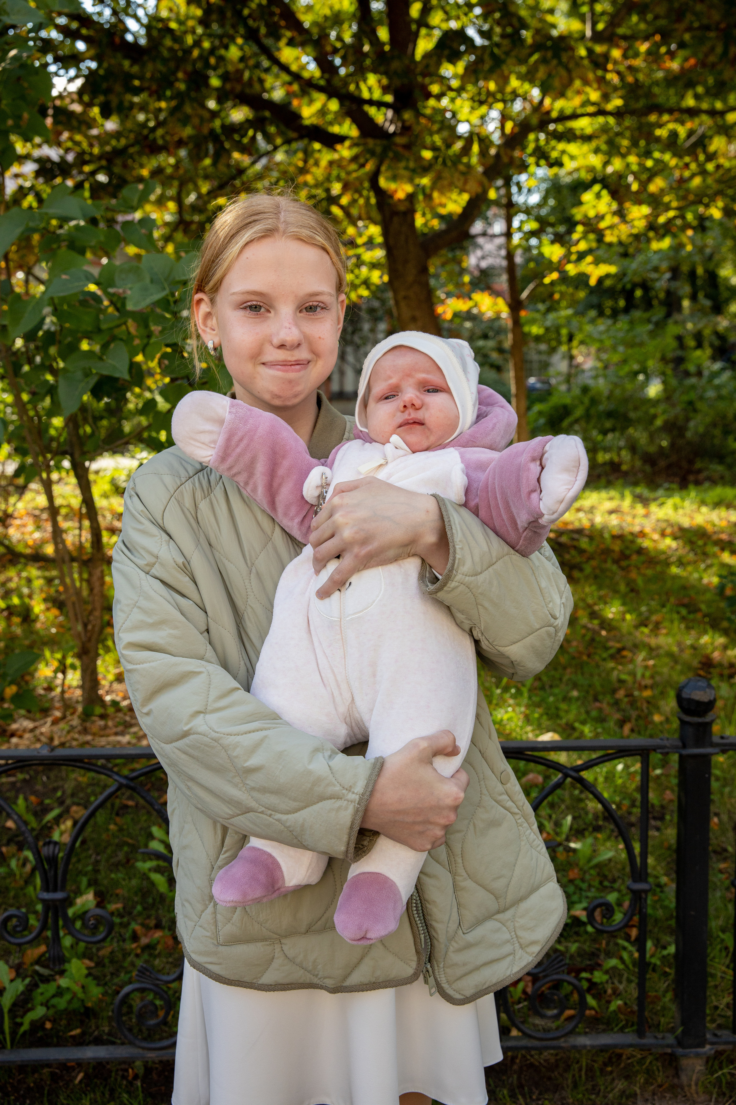 Мл. Варвара. Рассказ о Крещении. ФОТОГРАФ РАДОСТИ Фотосессия в студии СПб. Портретный фотограф — Юрий Торлопов