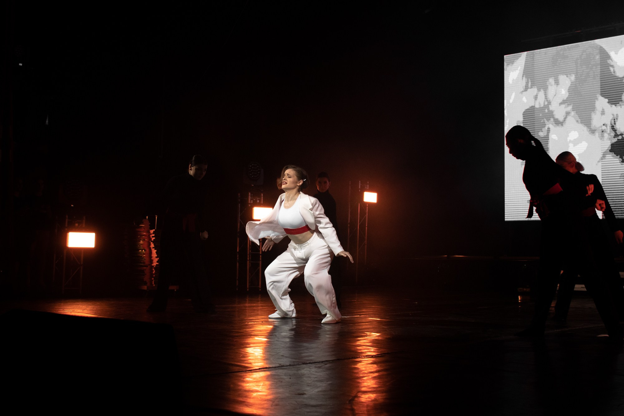 Конкурс красоты Мисс КубГУ 2021. Репортажный, промышленный и маркетплейс-фотограф Дмитрий Чернат