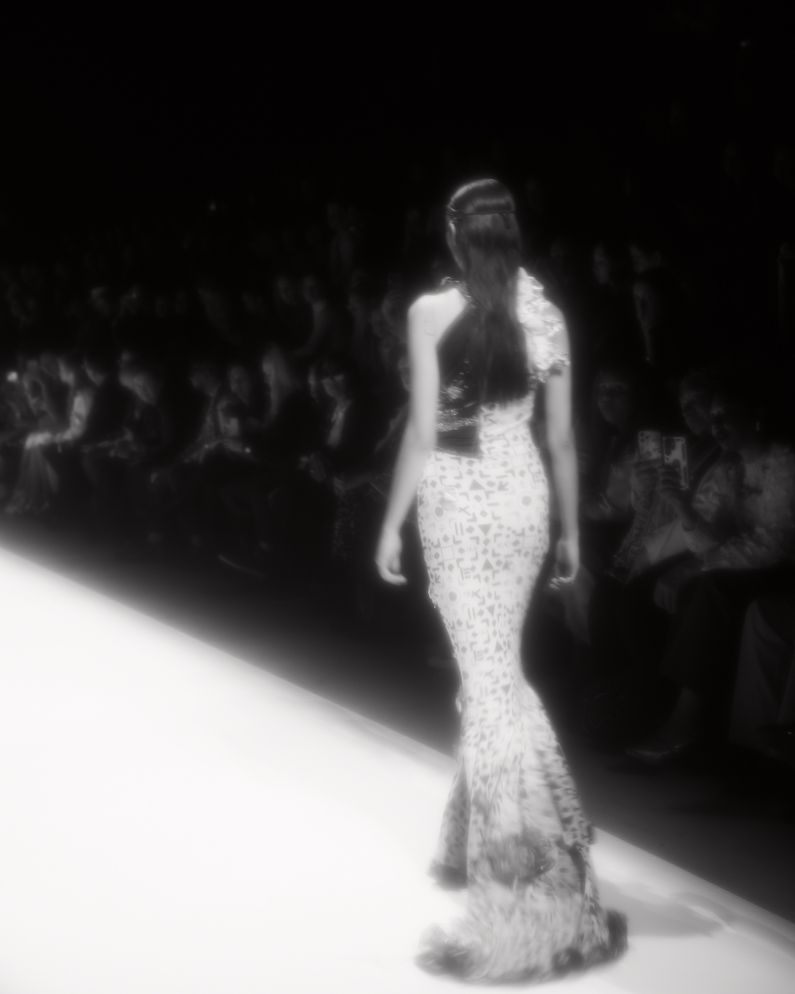 Неделя Моды в Москве Октябрь 2024 (Черно-белый). Фотограф в Мурманске Оксана Черноморец