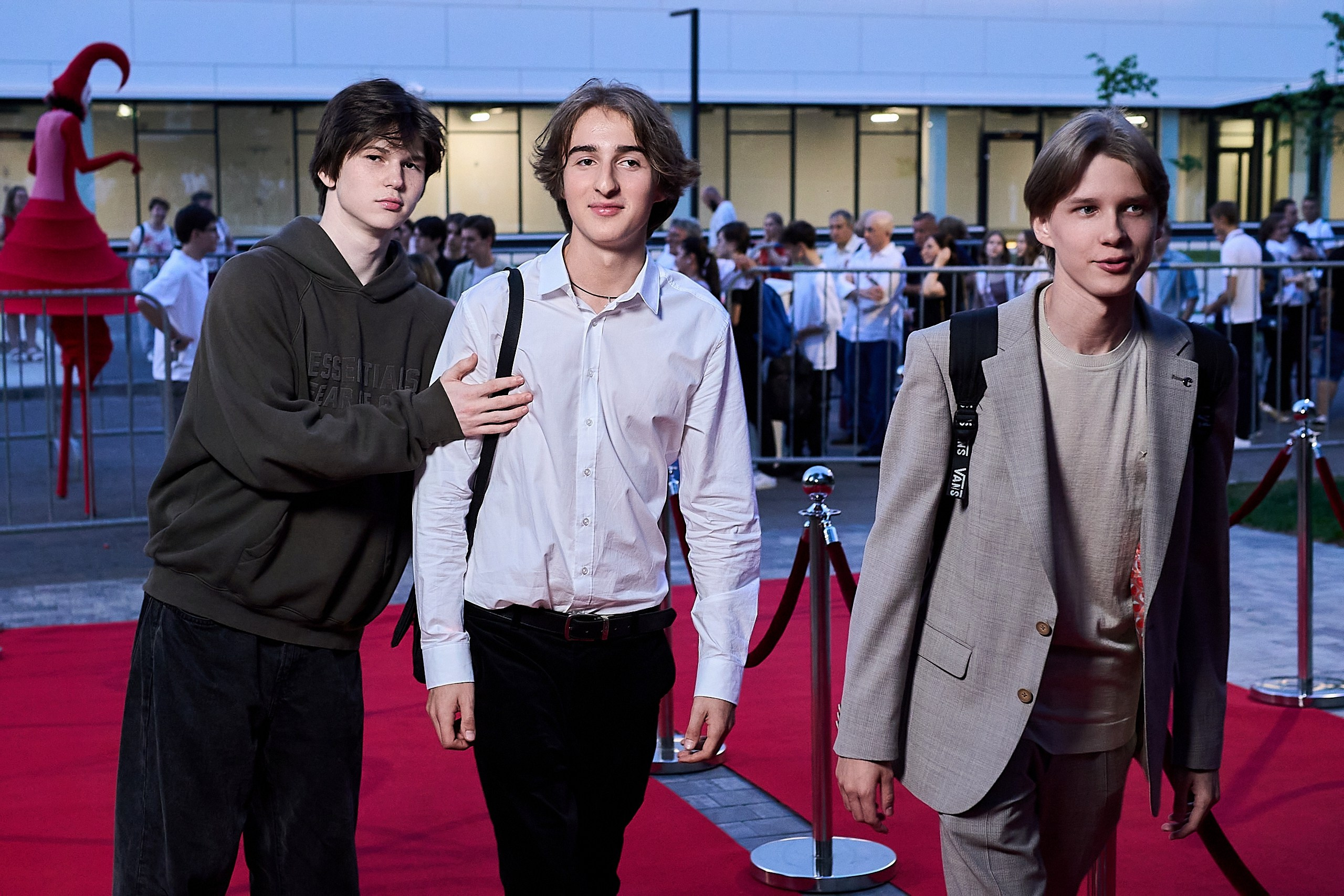 Выпускной 2024 концертный зал Академия ВТБ. Фотограф и Видеограф в Москве. Олег Корушев